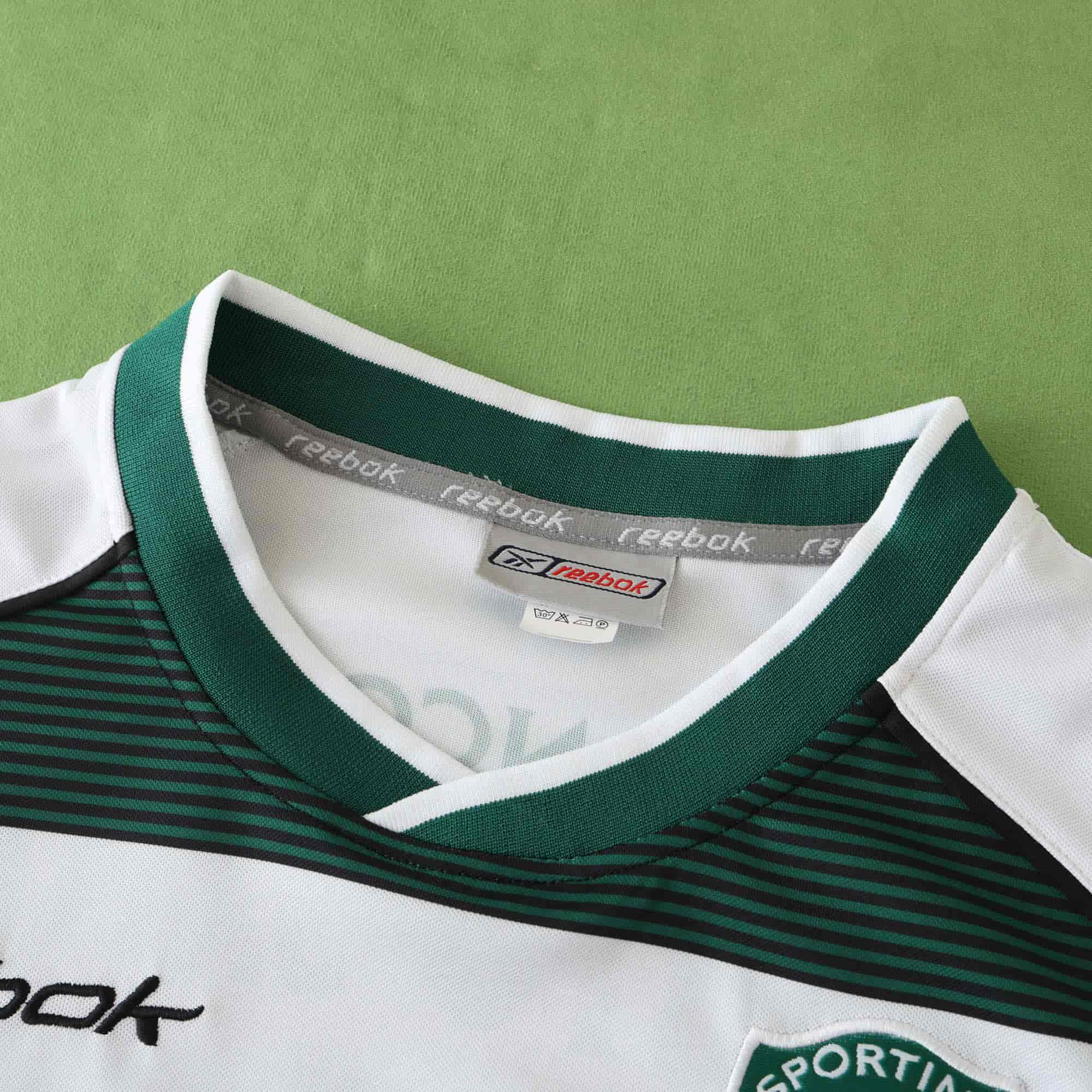 Sporting CP 01-02 Home Long Sleeved Retro