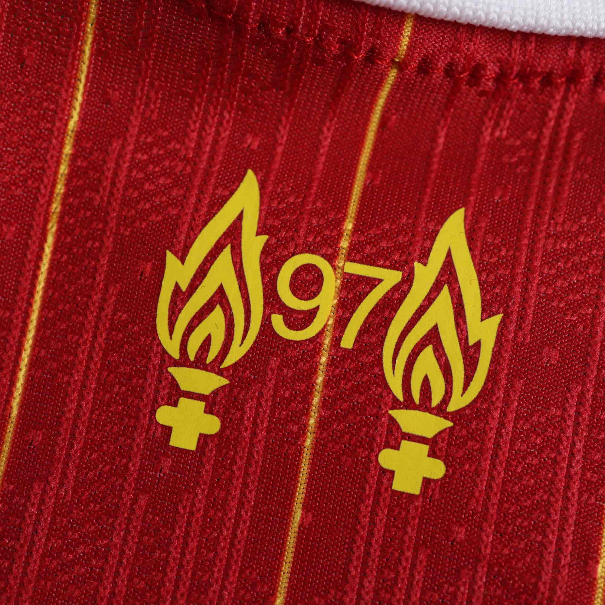 Liverpool 24-25 Home