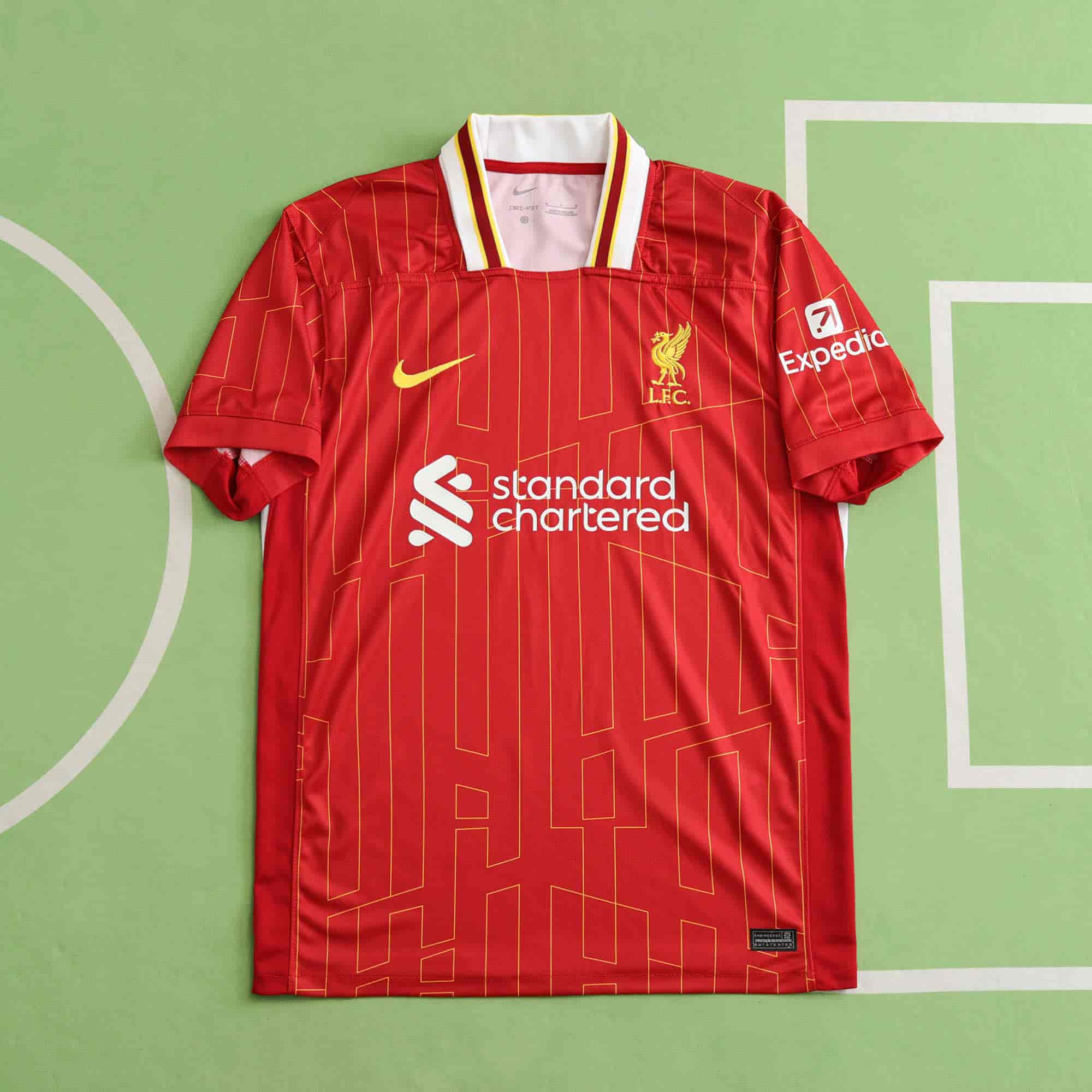 Liverpool 24-25 Home