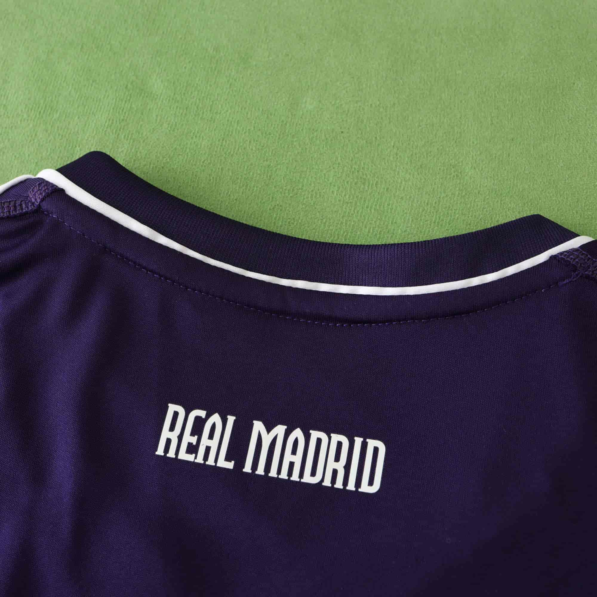 Real Madrid 10-11 Third Retro