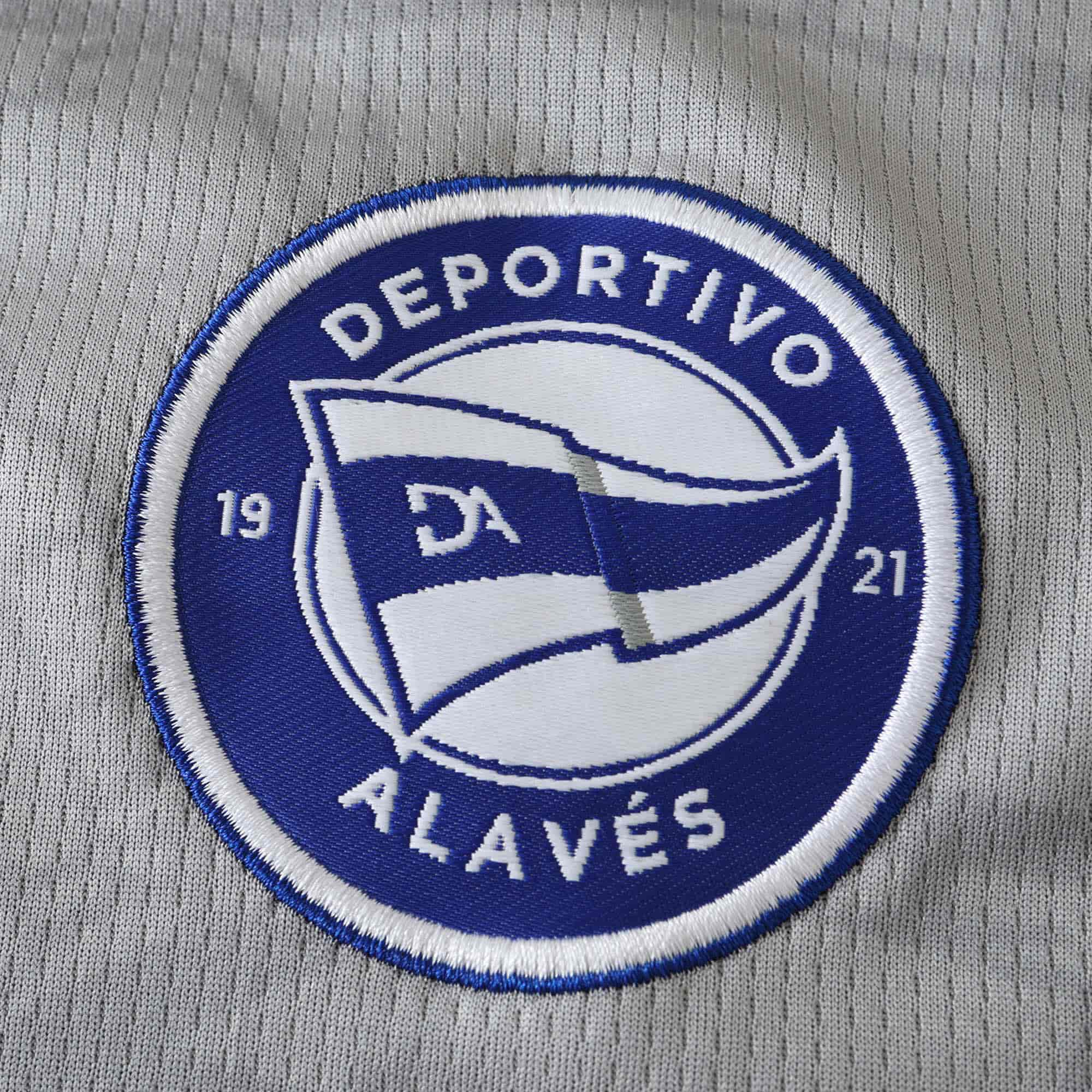 Alavés 24-25 Away