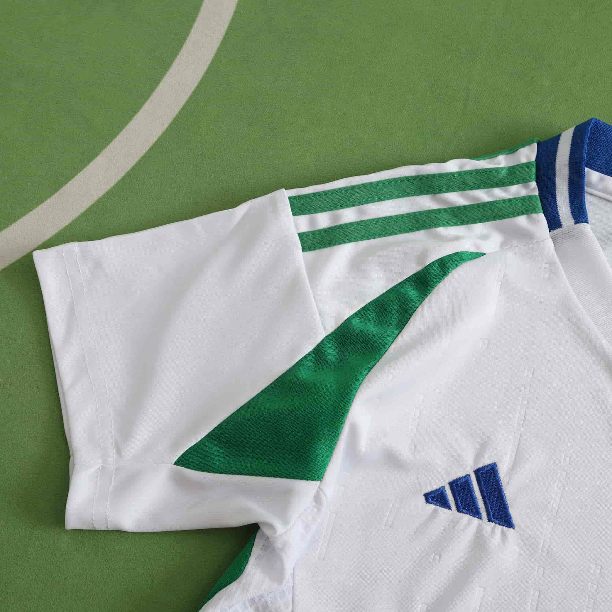 Italy 24-25 Away Kids