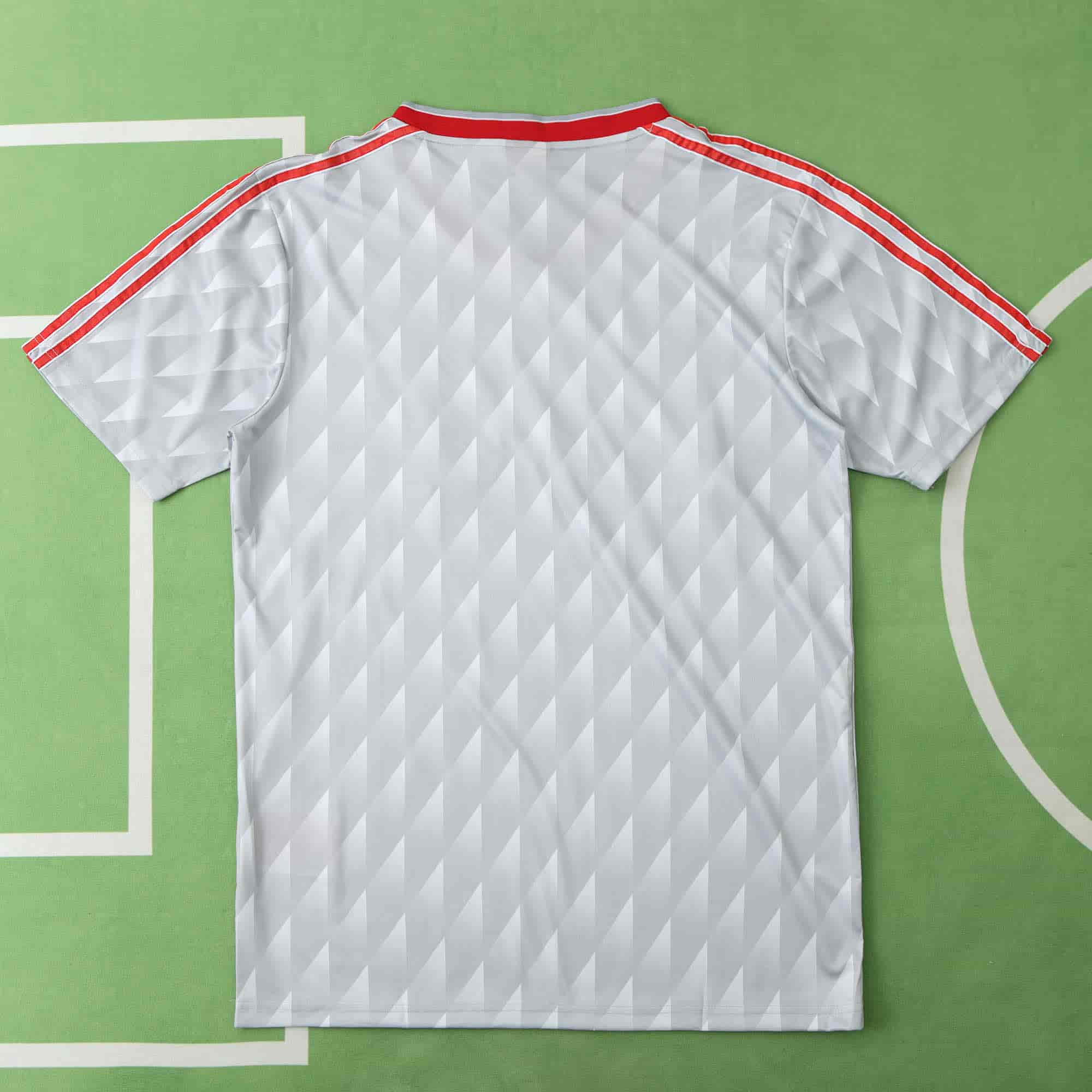 Liverpool 89-90 Away Retro