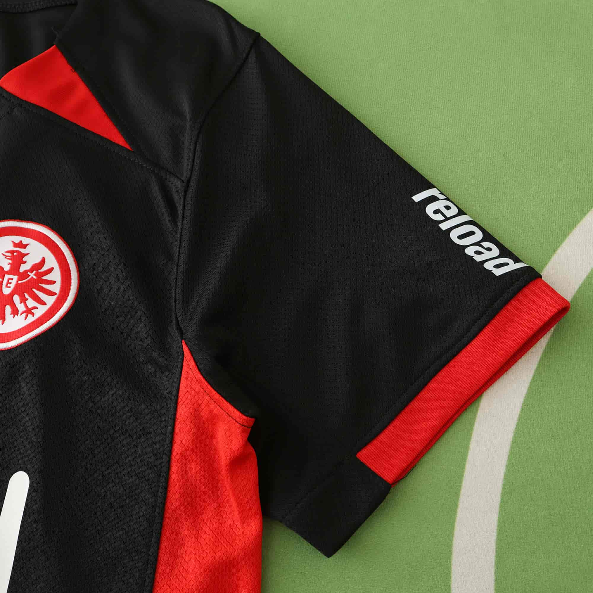 Eintracht Frankfurt 24-25 Away