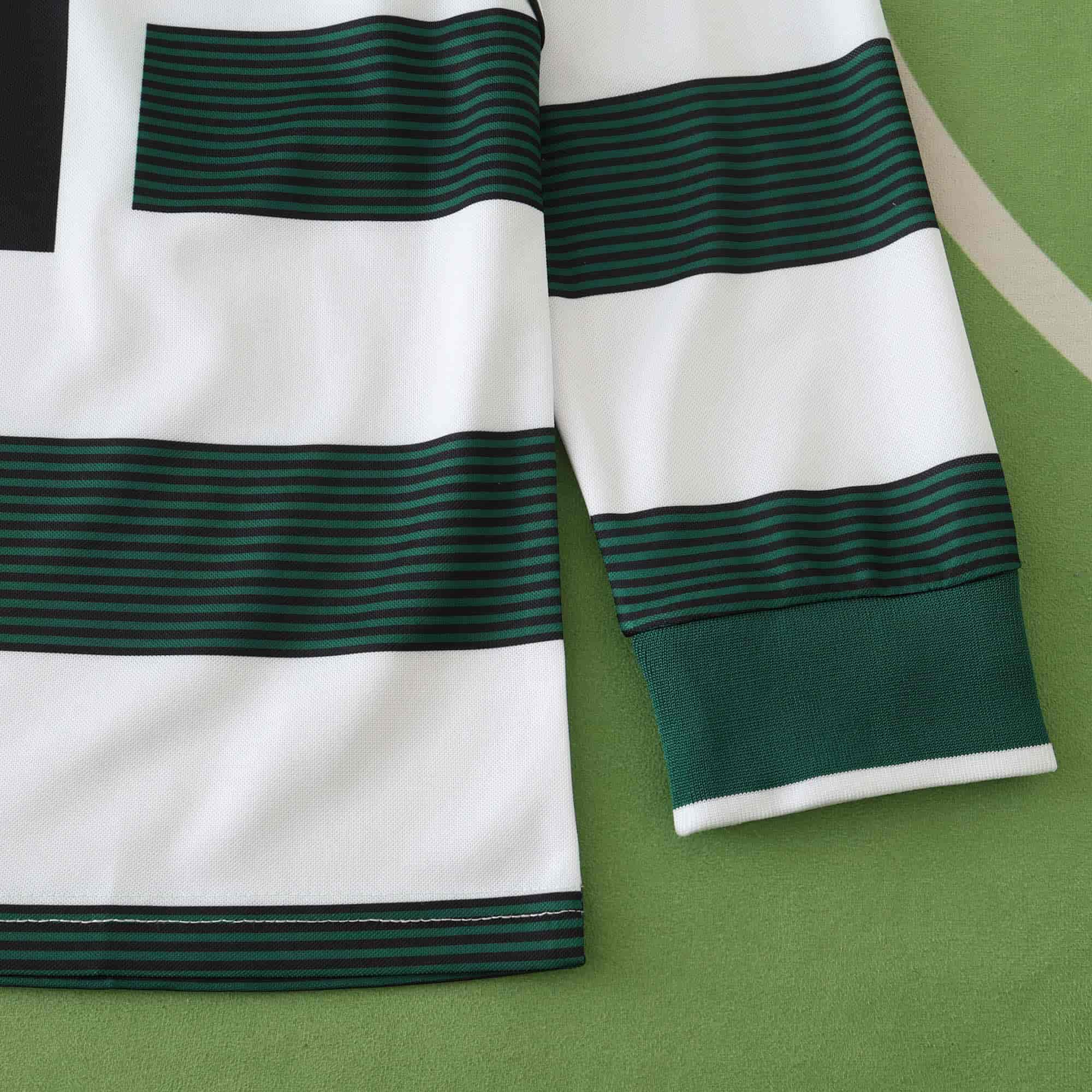 Sporting CP 01-02 Home Long Sleeved Retro