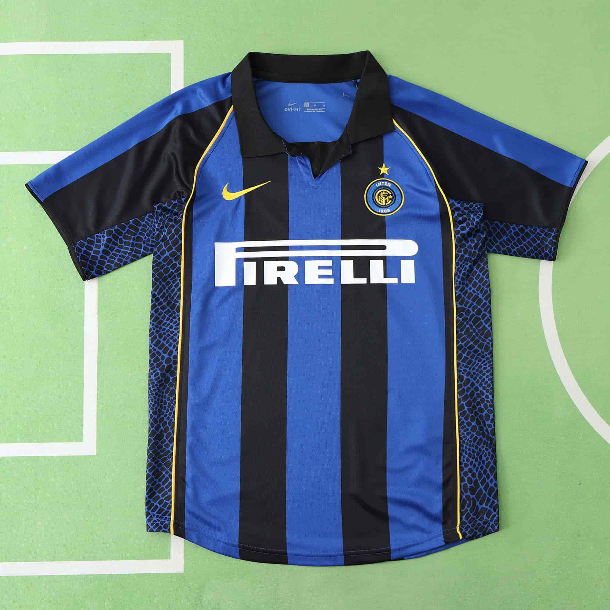 Inter Milan 01-02 Home Retro