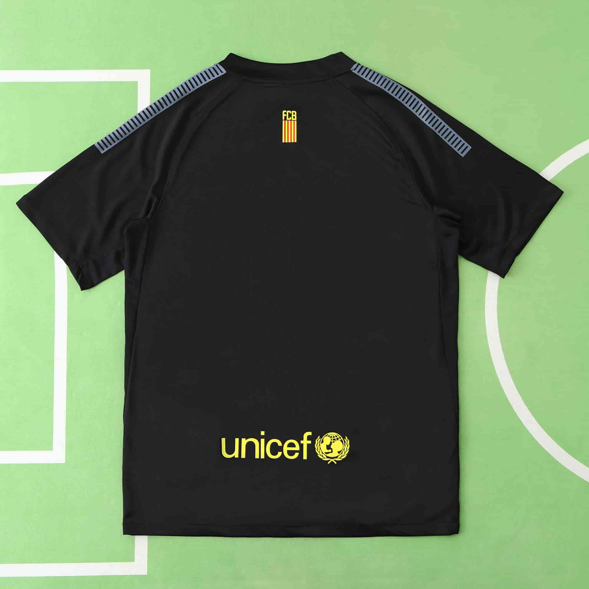 FC Barcelona 11-12 Away Retro