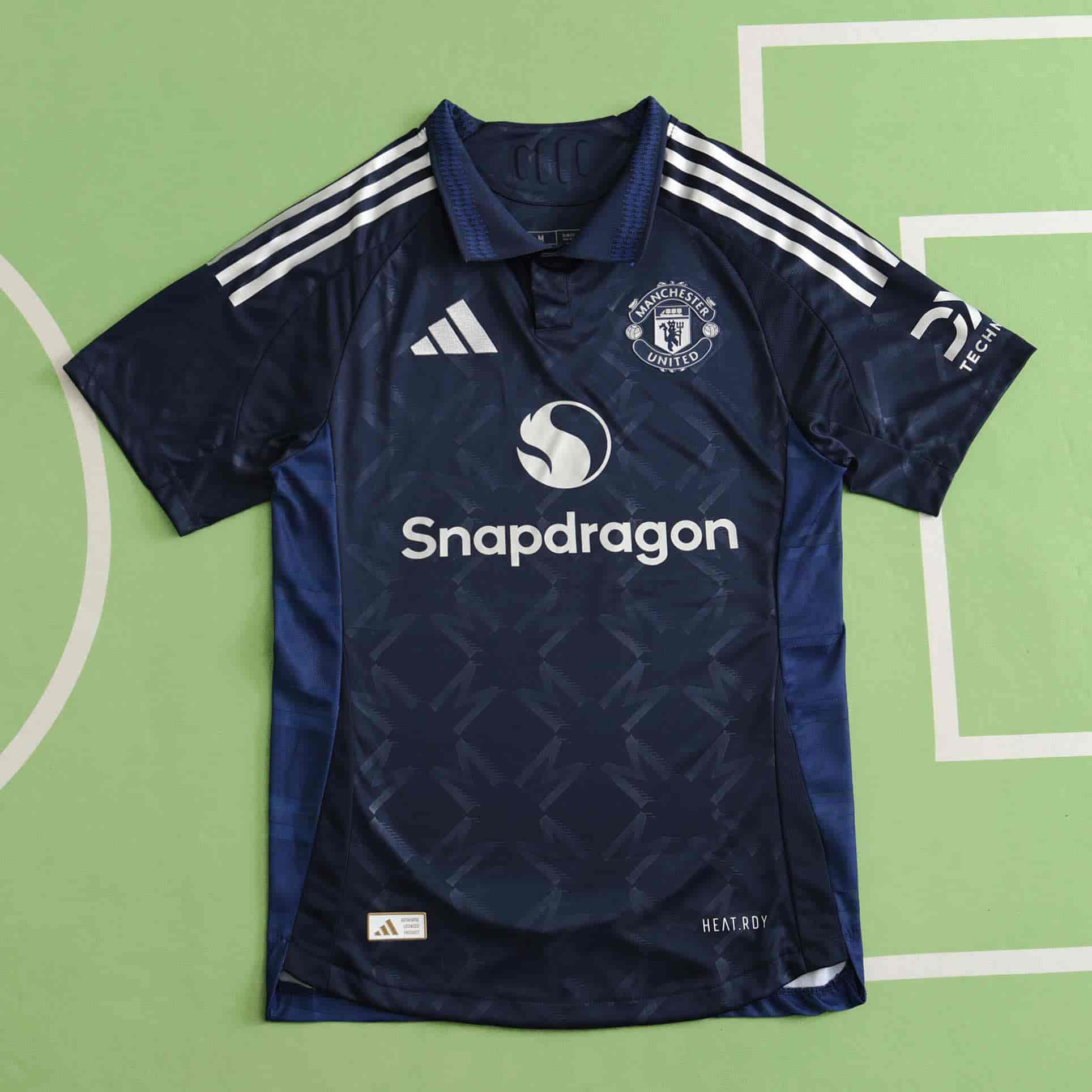 Manchester United 24-25 Away