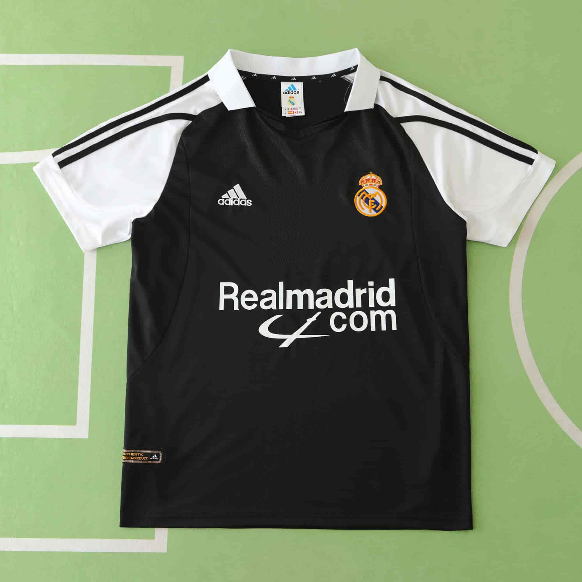 Real Madrid 01-02 Away Retro