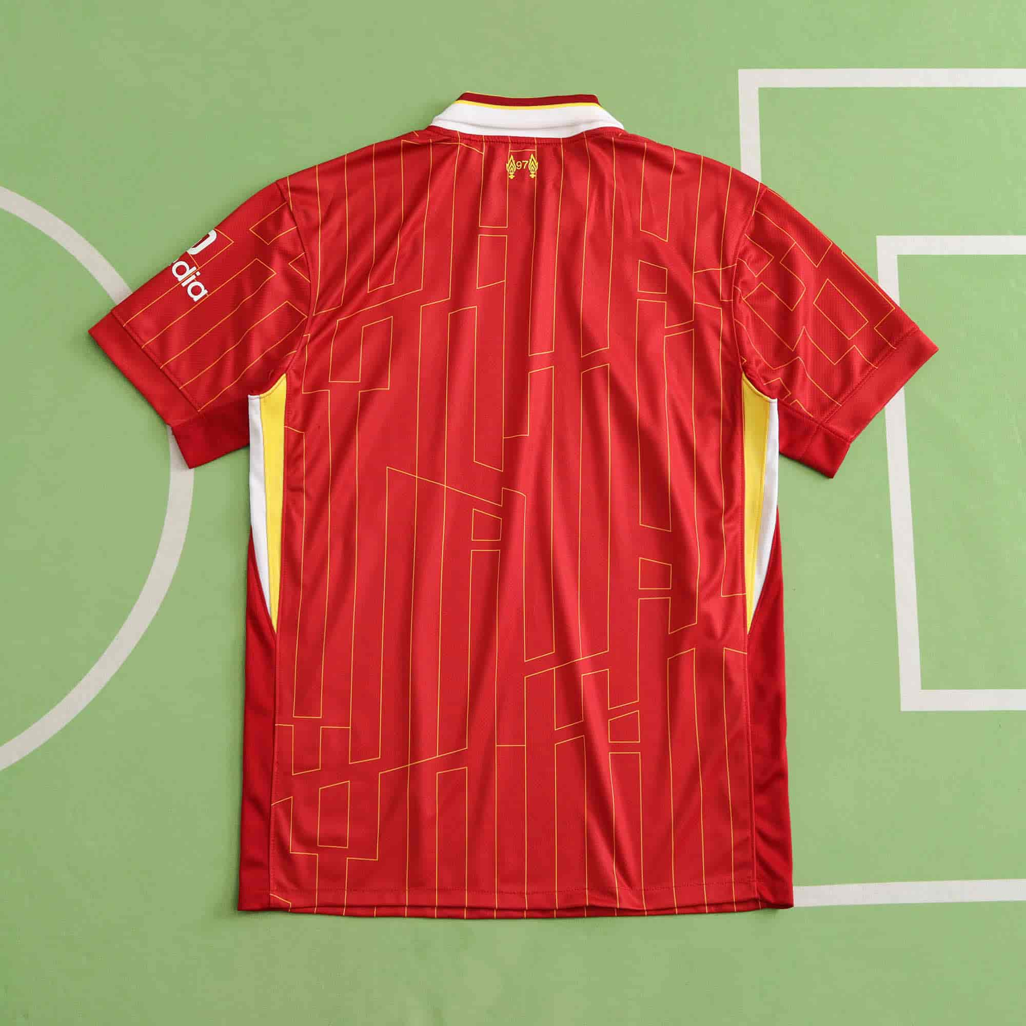 Liverpool 24-25 Home