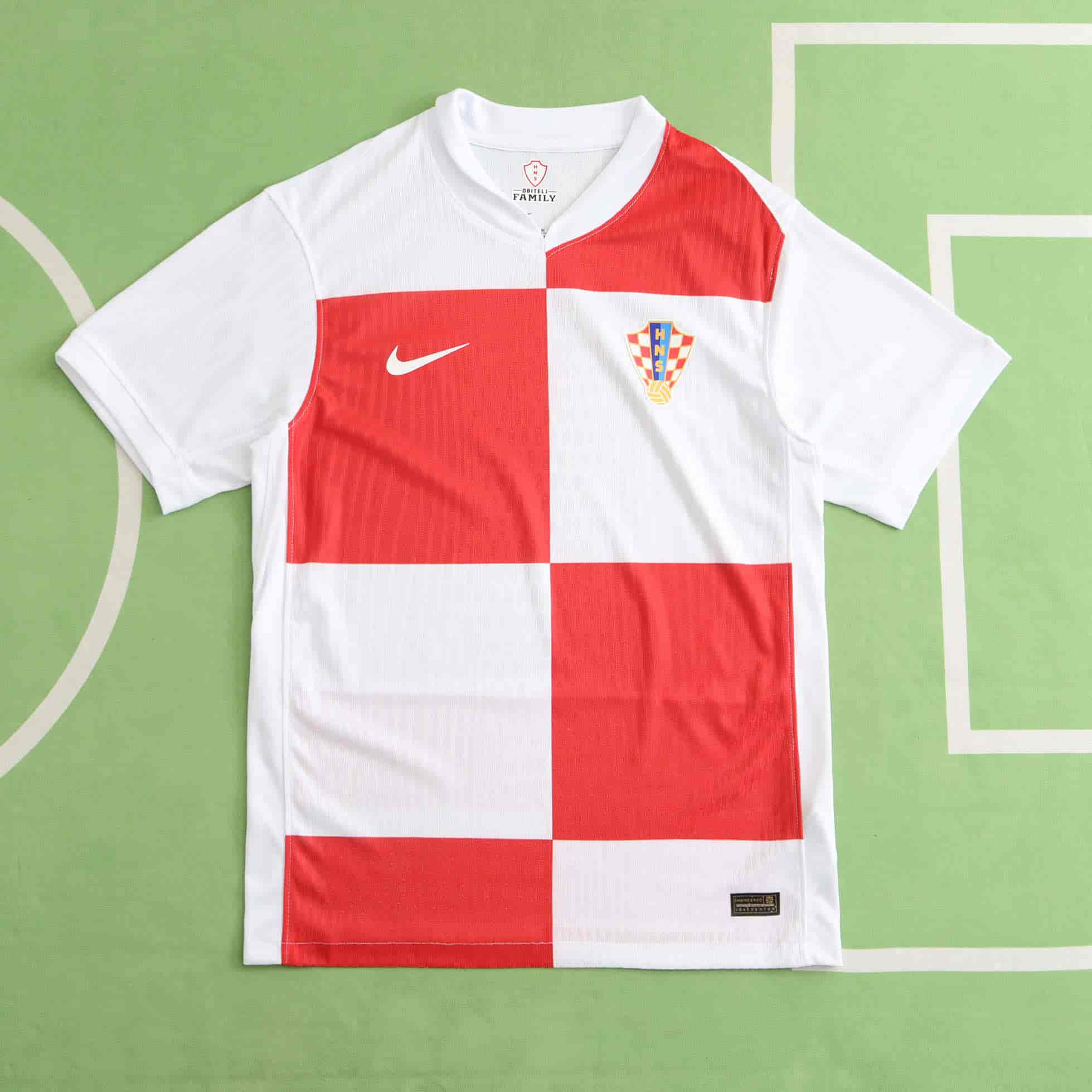 Croatia 24-25 Home