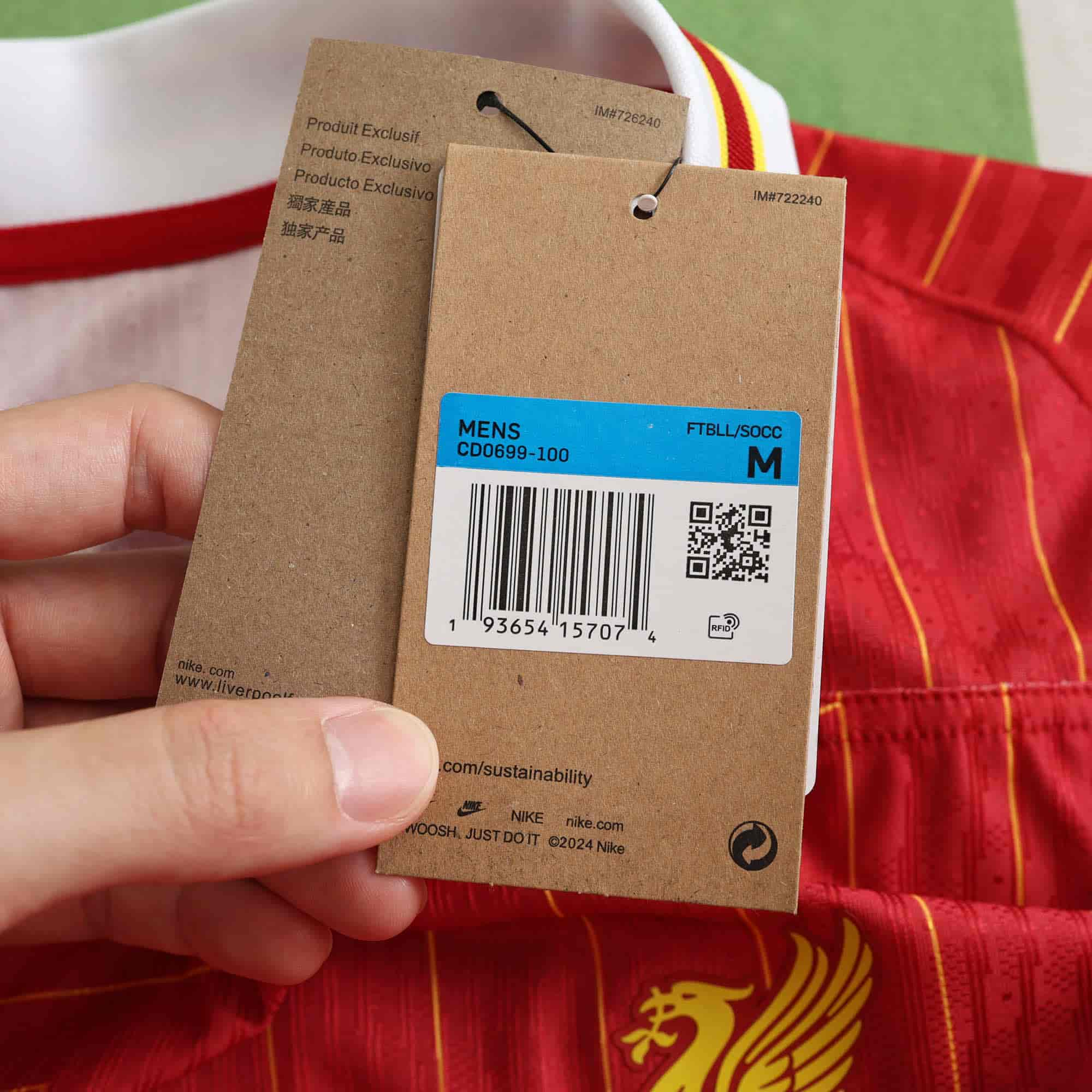 Liverpool 24-25 Home