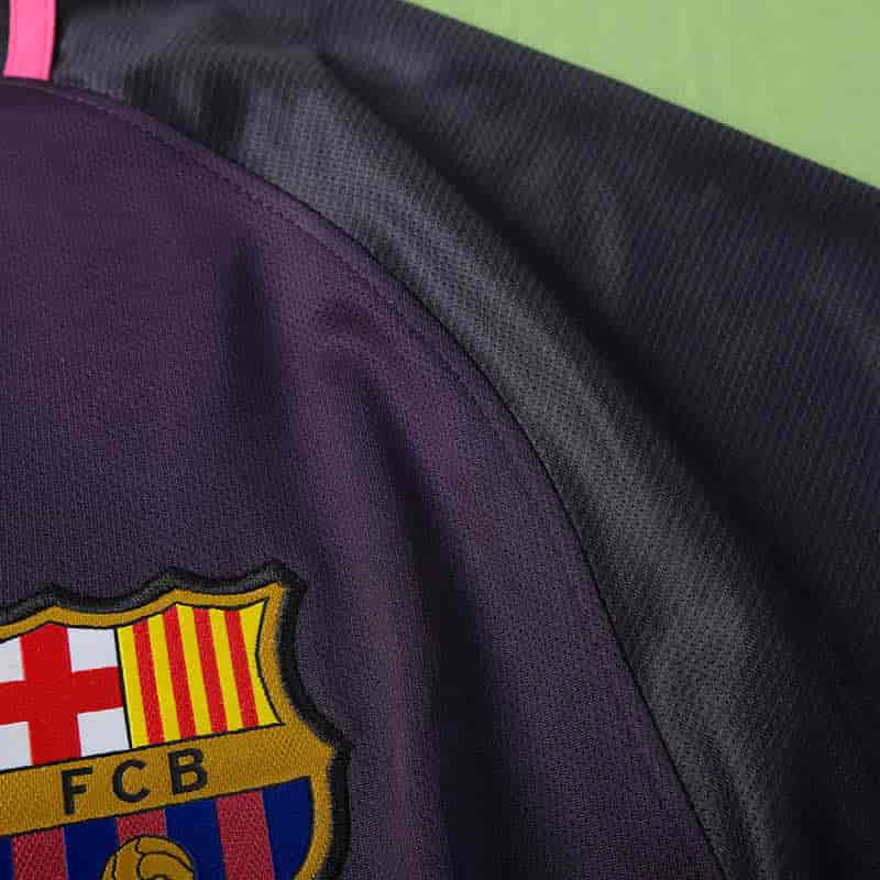 FC Barcelona 16-17 Away Retro