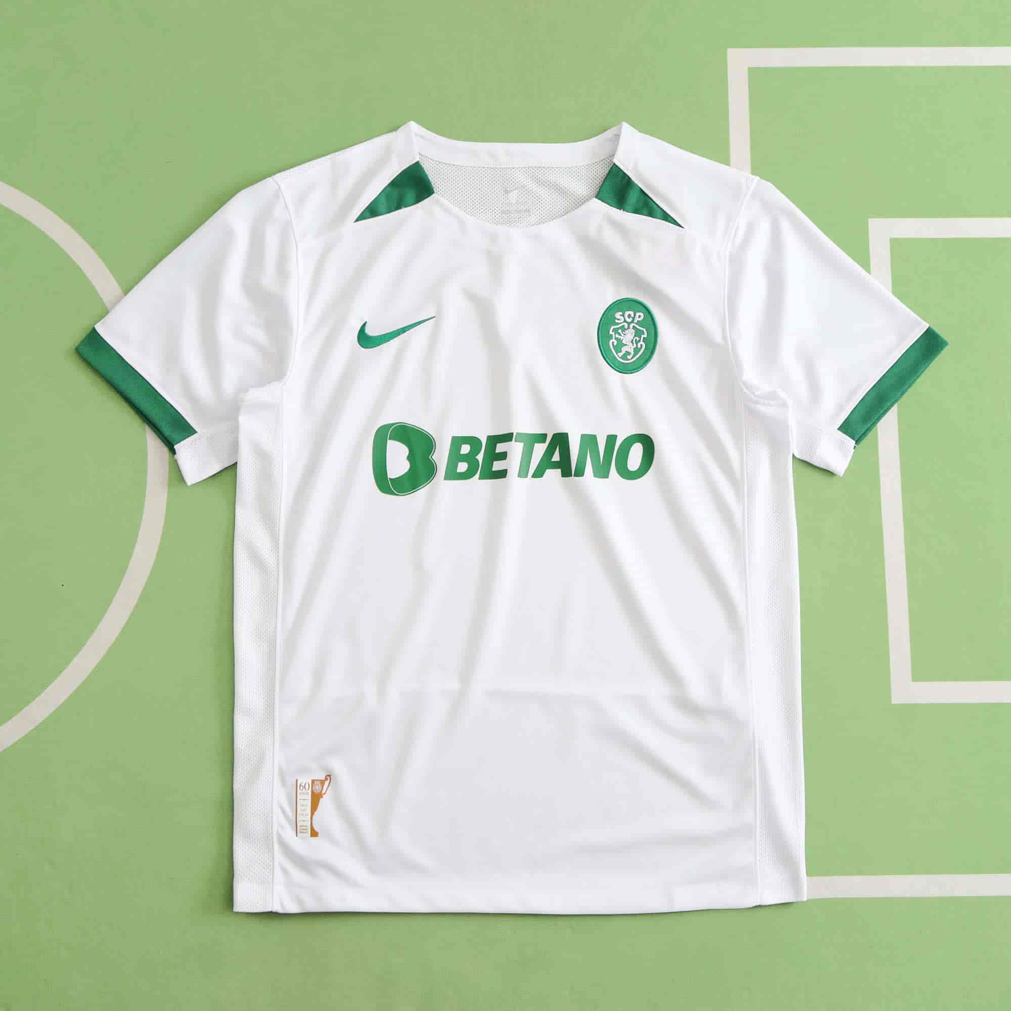 Sporting CP 24-25 Away