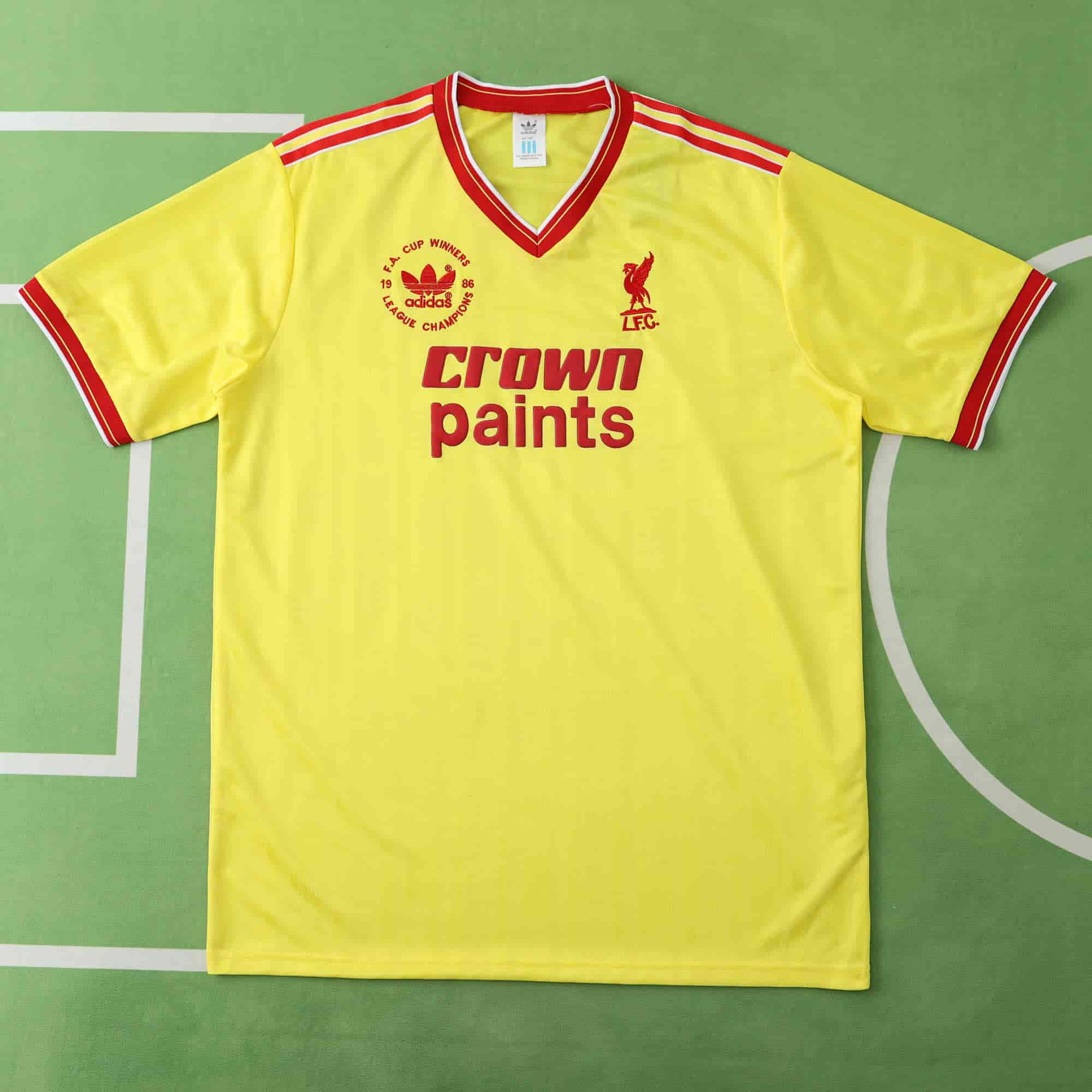 Liverpool 85-86 Third Retro