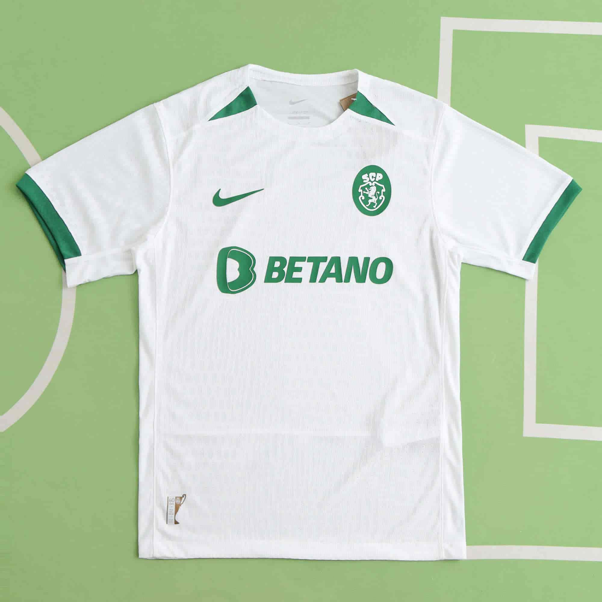 Sporting CP 24-25 Away