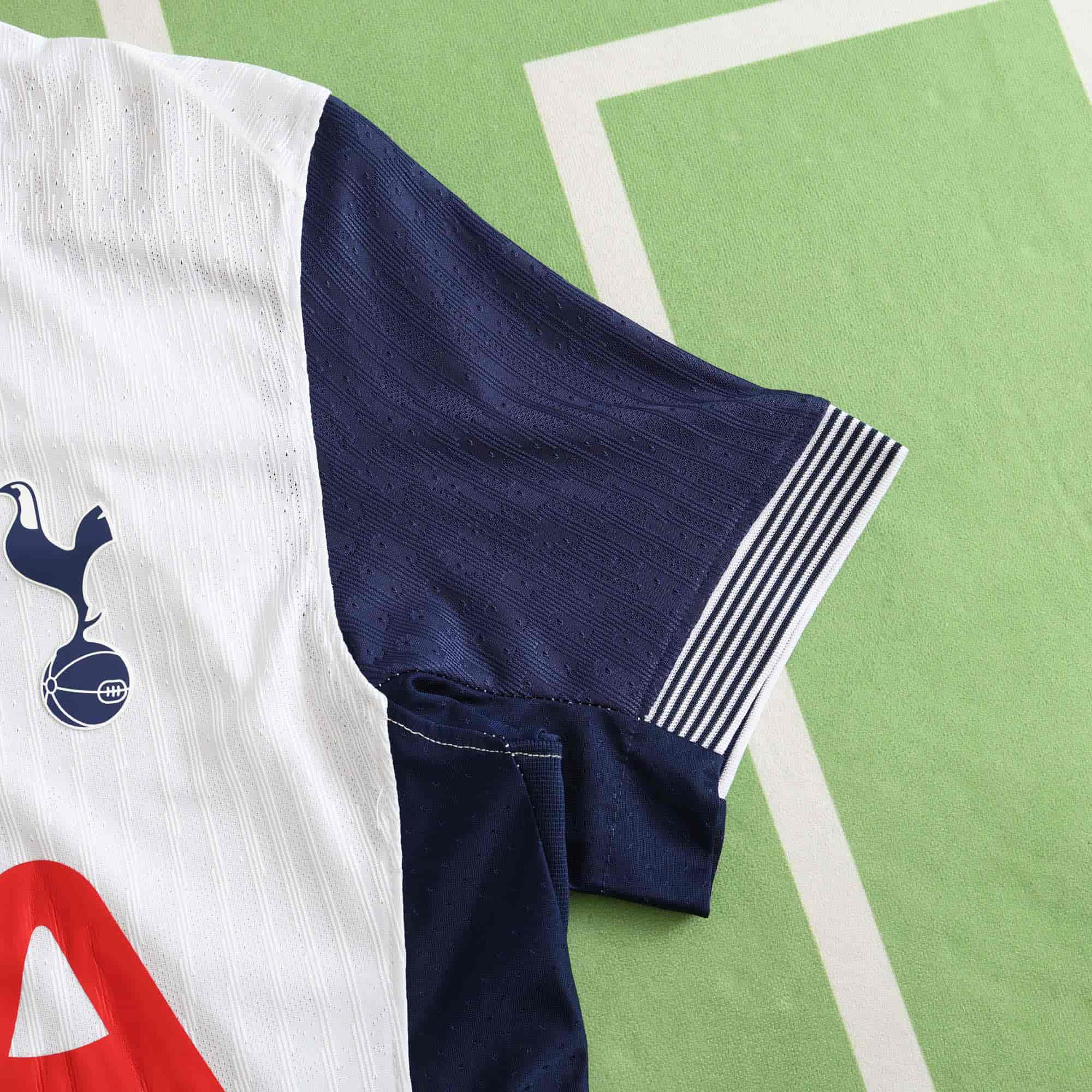 Tottenham 24-25 Home