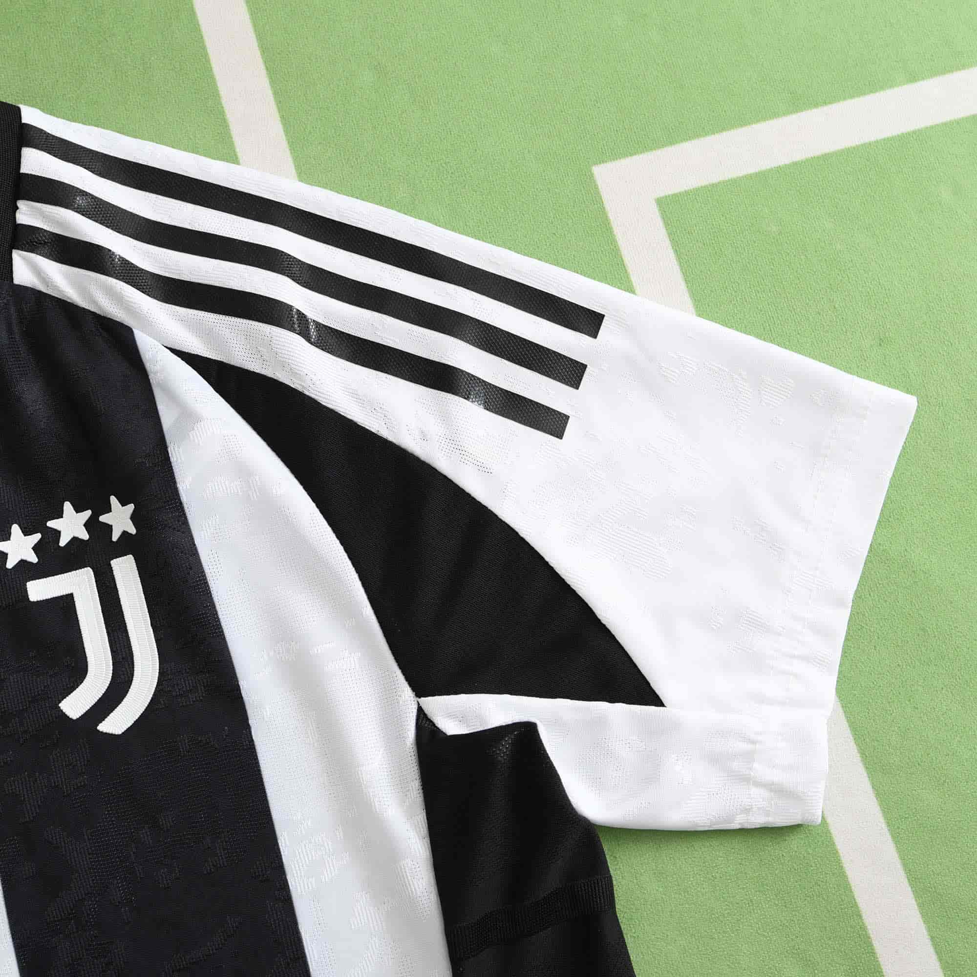 Juventus 24-25 Home