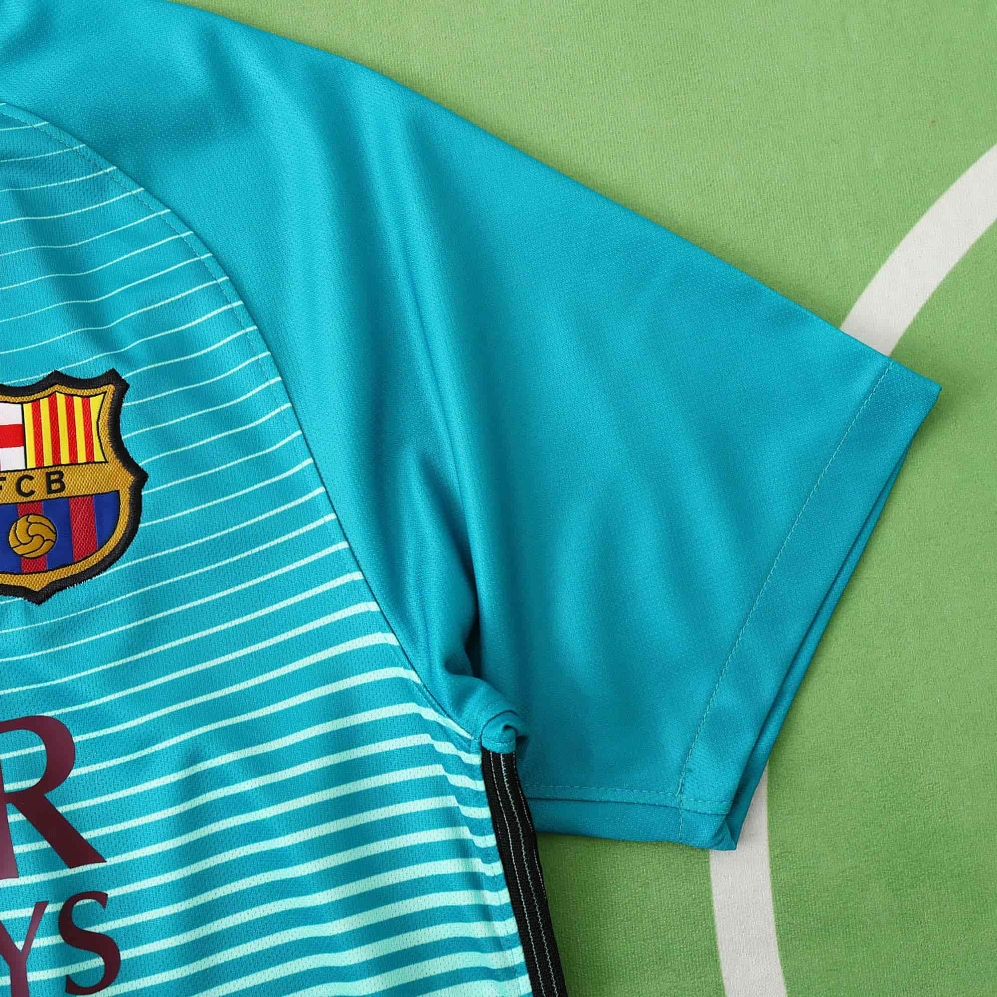 FC Barcelona 16-17 Third Retro