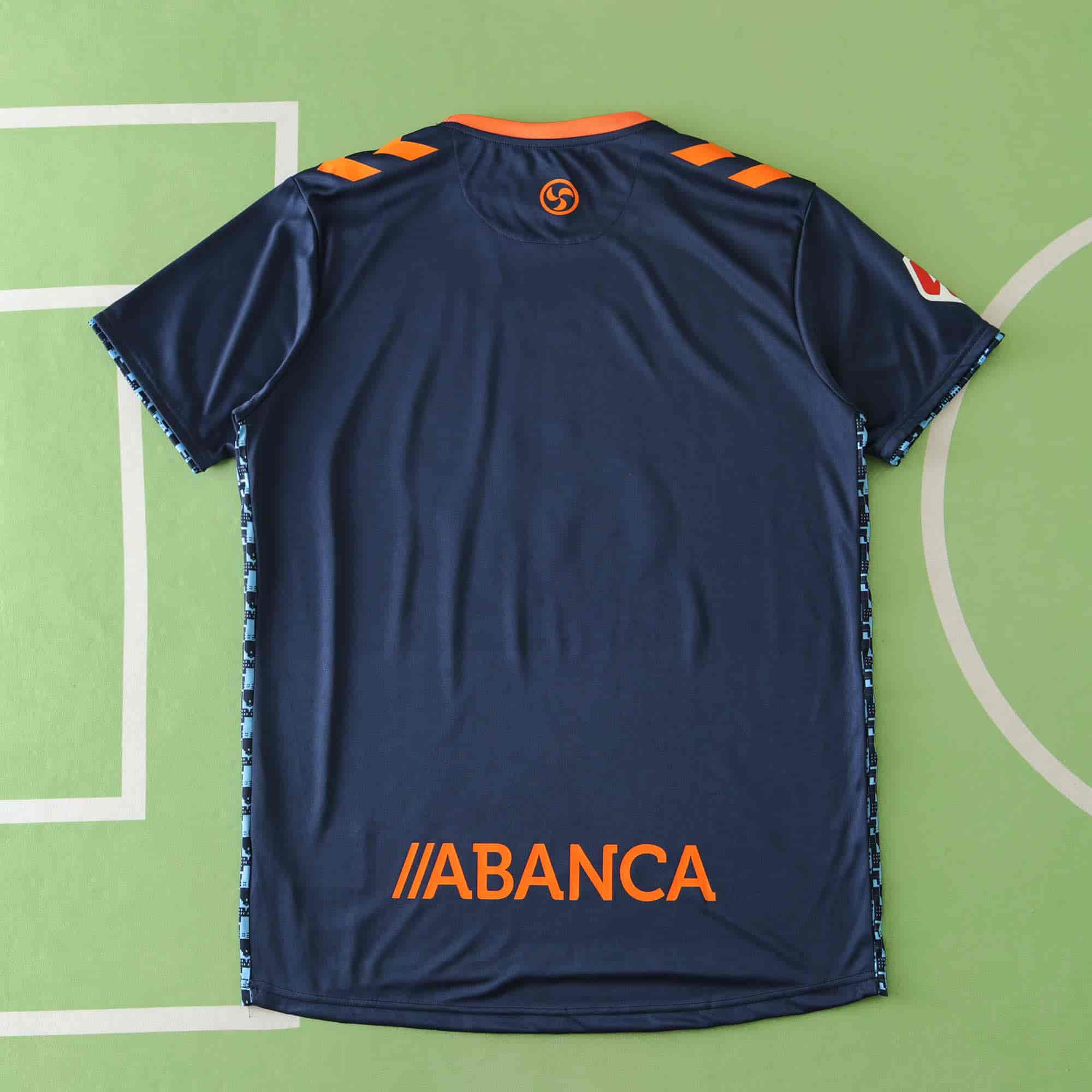 Celta de Vigo 24-25 Away