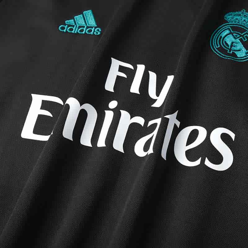 Real Madrid 17-18 Away Retro