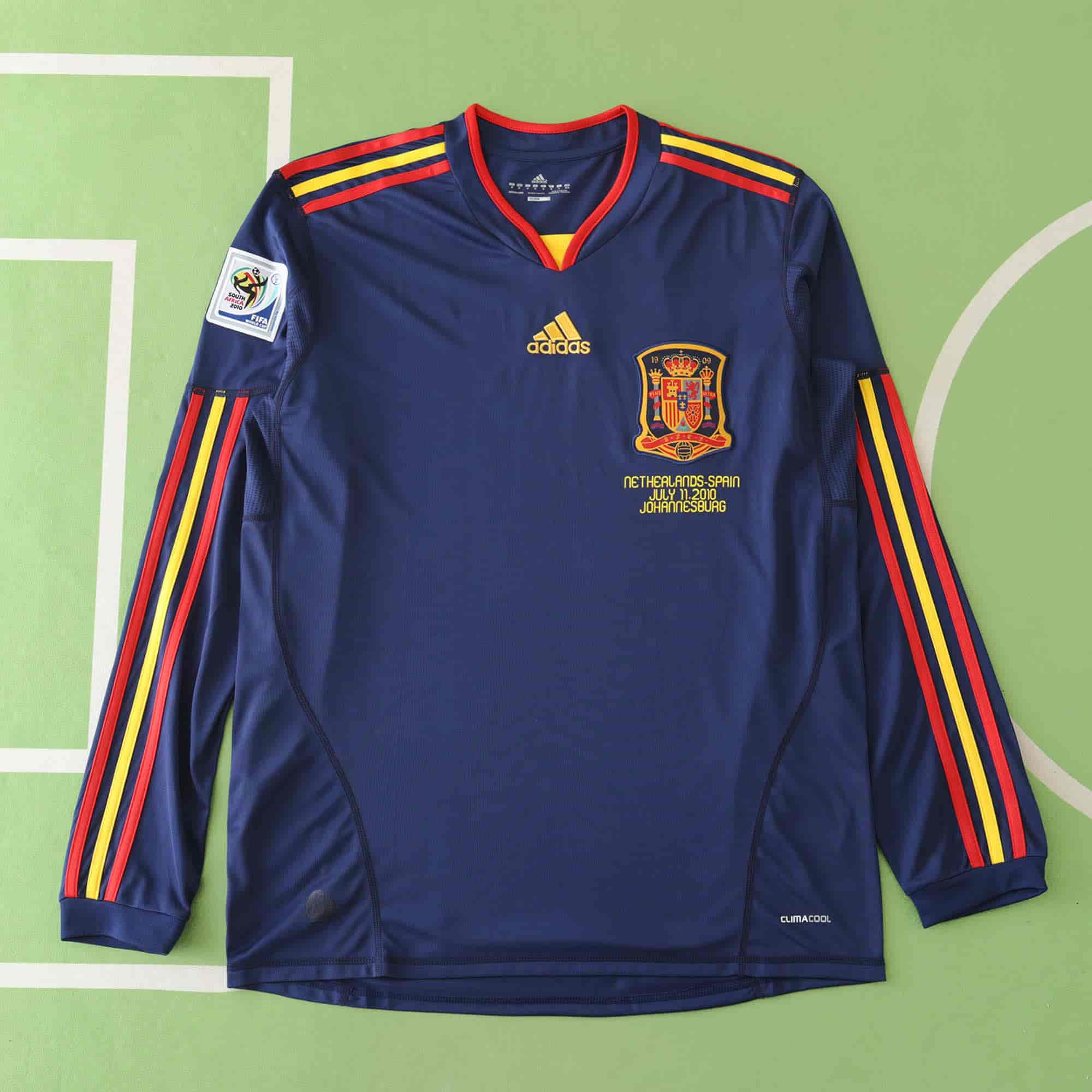 Spain 10-11 Away Long Sleeved