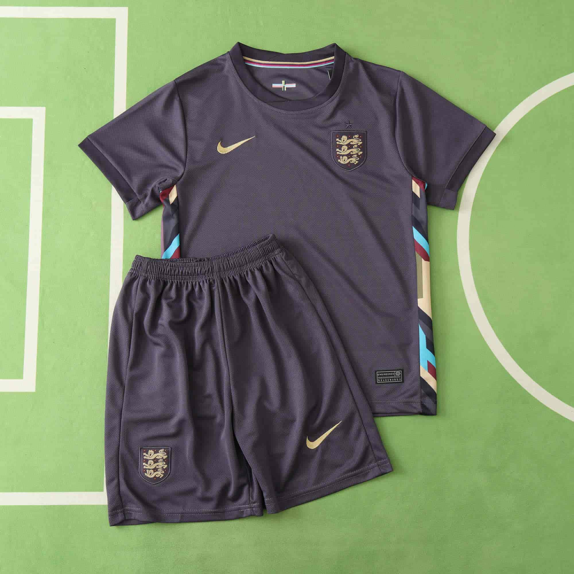 England 24-25 Away Kids