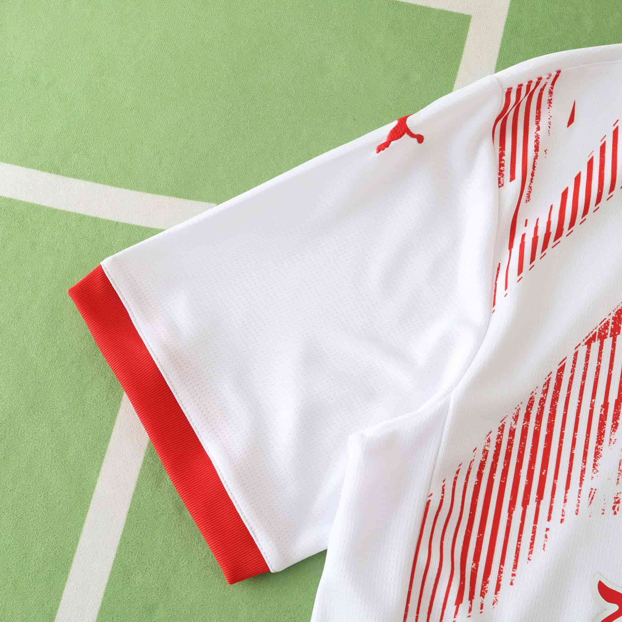 RB Leipzig 24-25 Home