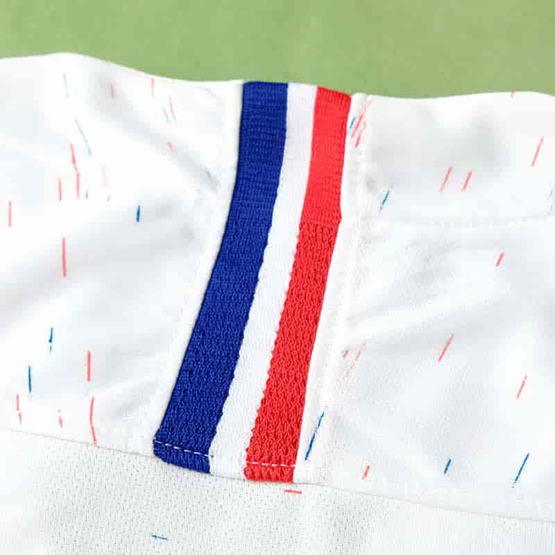 France 18-19 Away Retro