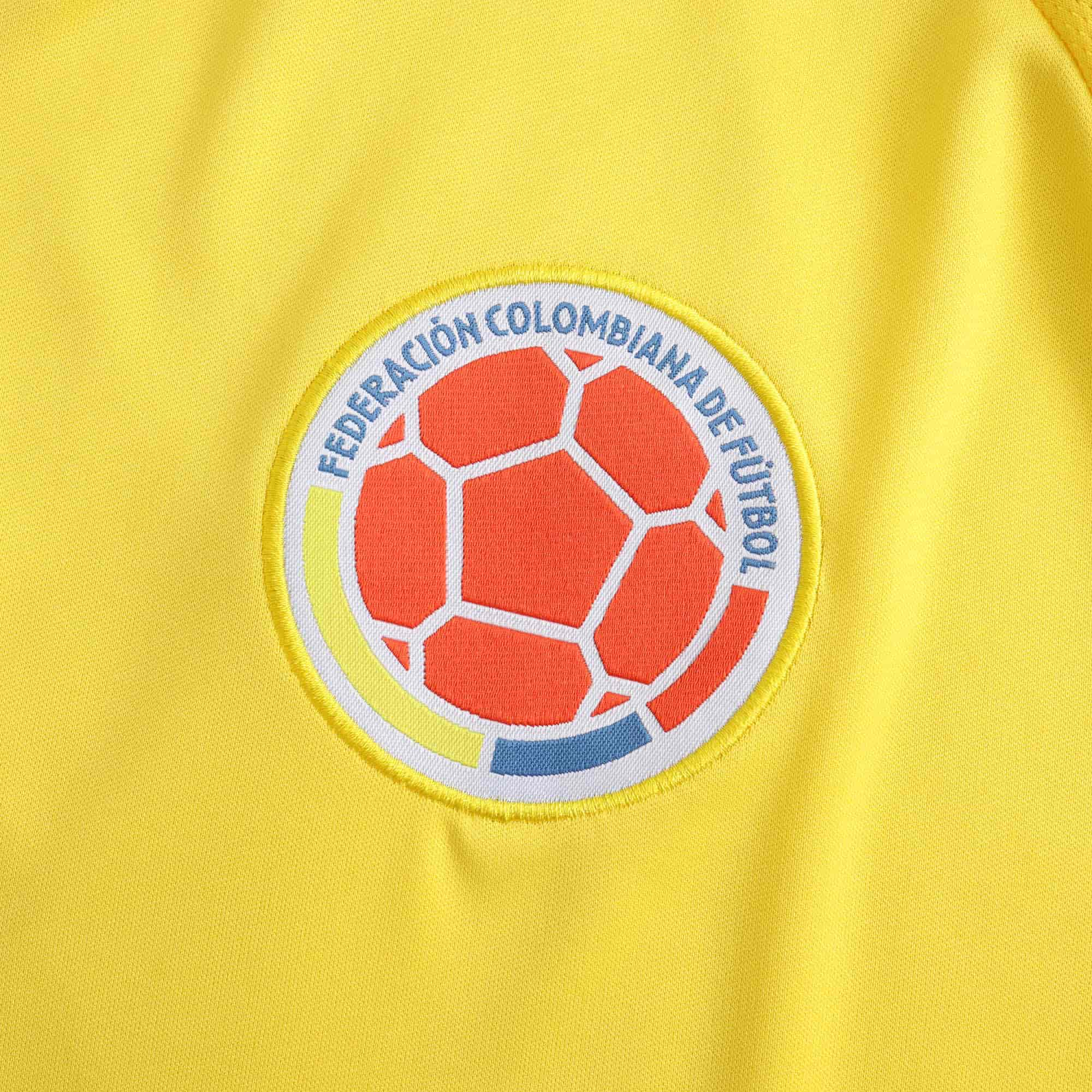 Colombia 24-25 Home