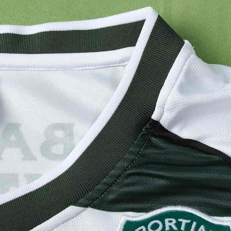 Sporting CP 01-02 Home Retro