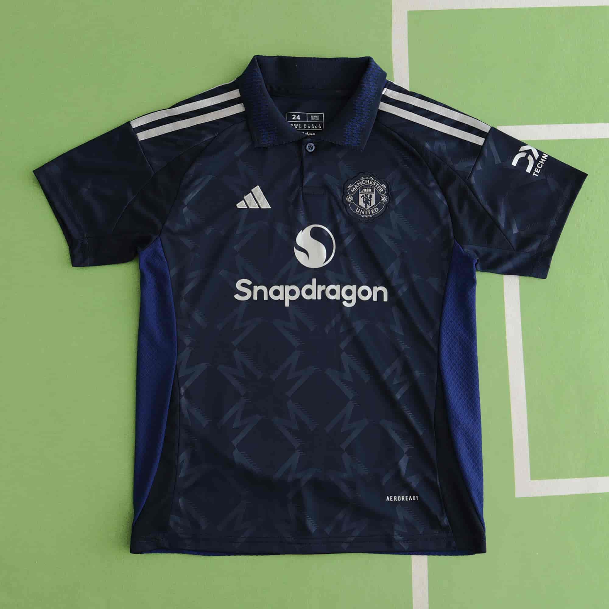 Manchester United 24-25 Away Kids