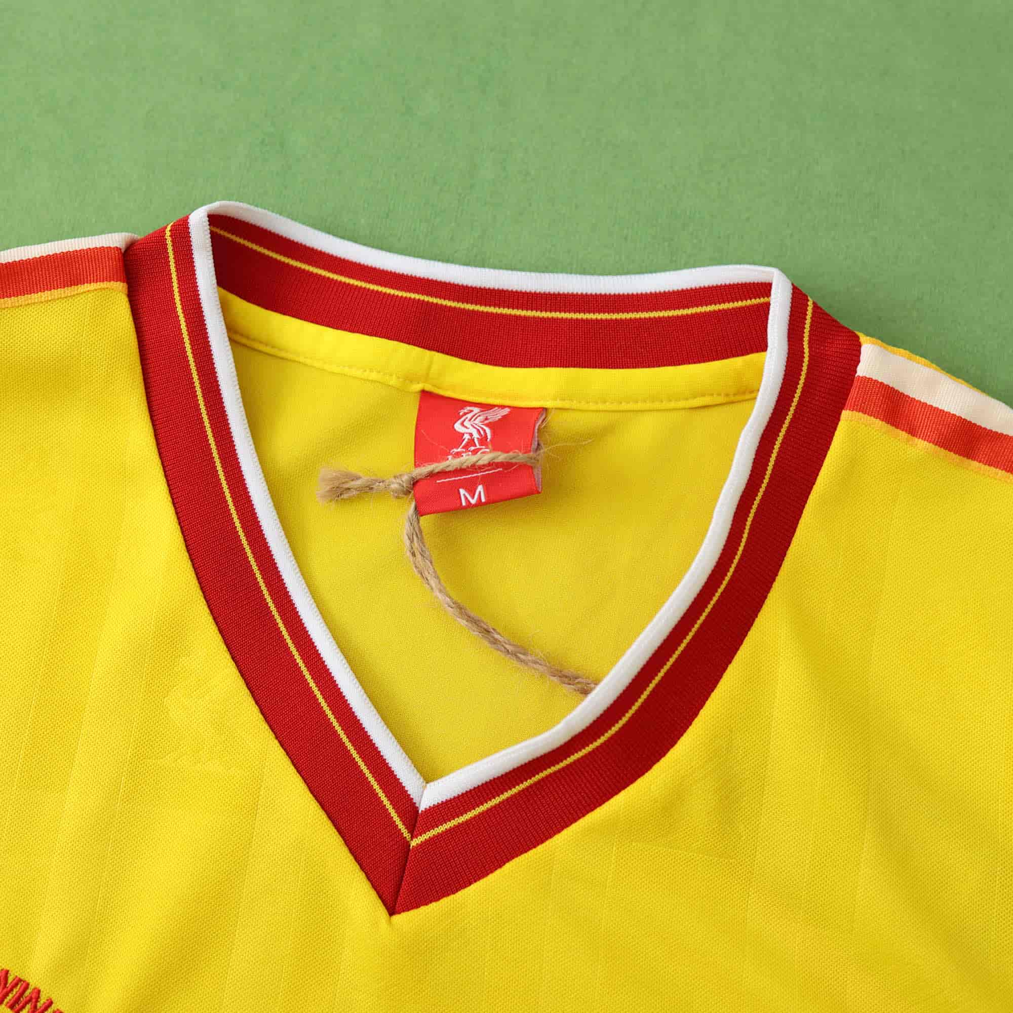 Liverpool 85-86 Away Retro