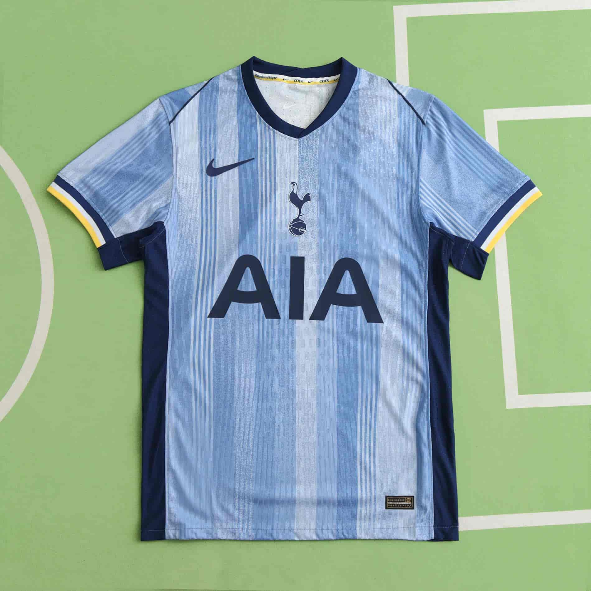 Tottenham 24-25 Away