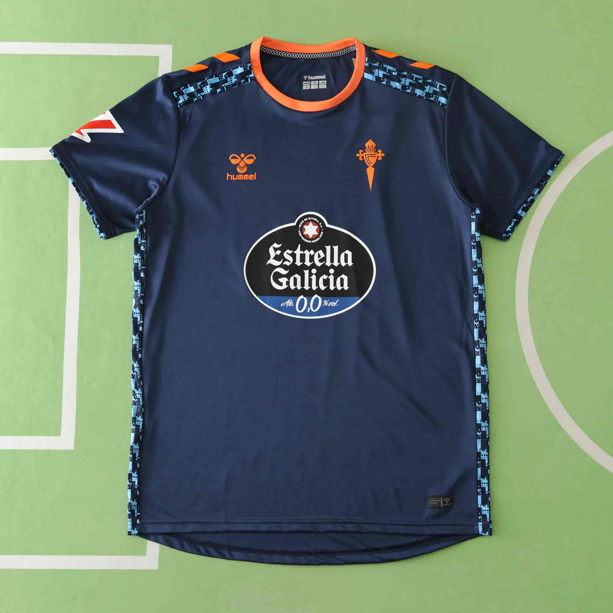 Celta de Vigo 24-25 Away