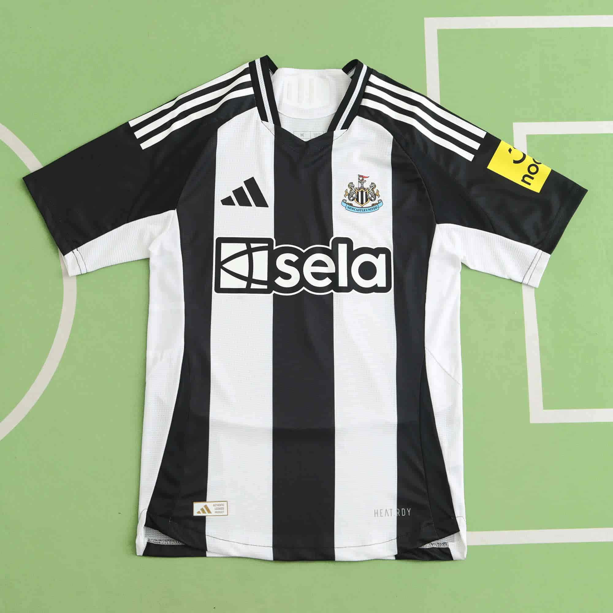 Newcastle United 24-25 Home