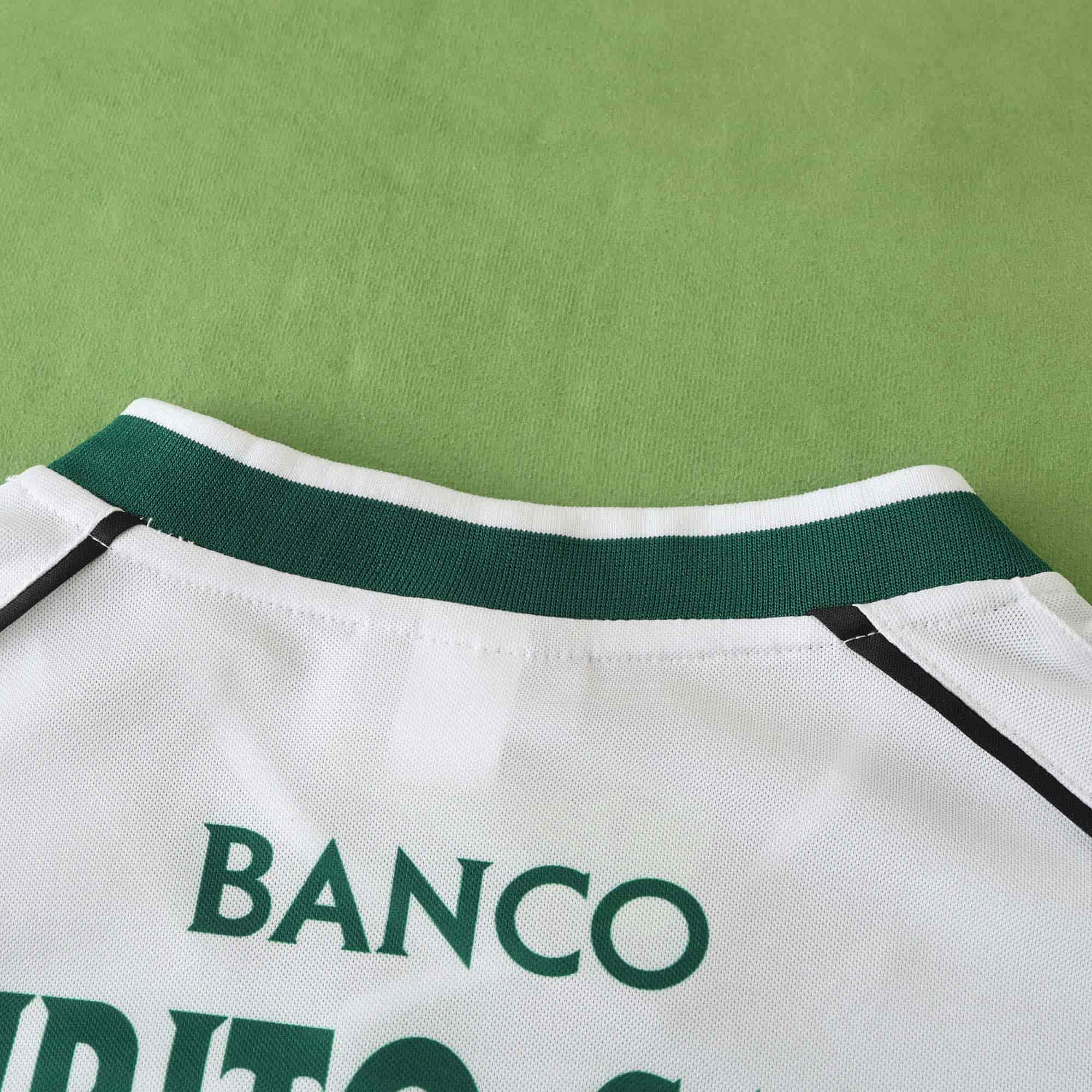 Sporting CP 01-02 Home Long Sleeved Retro