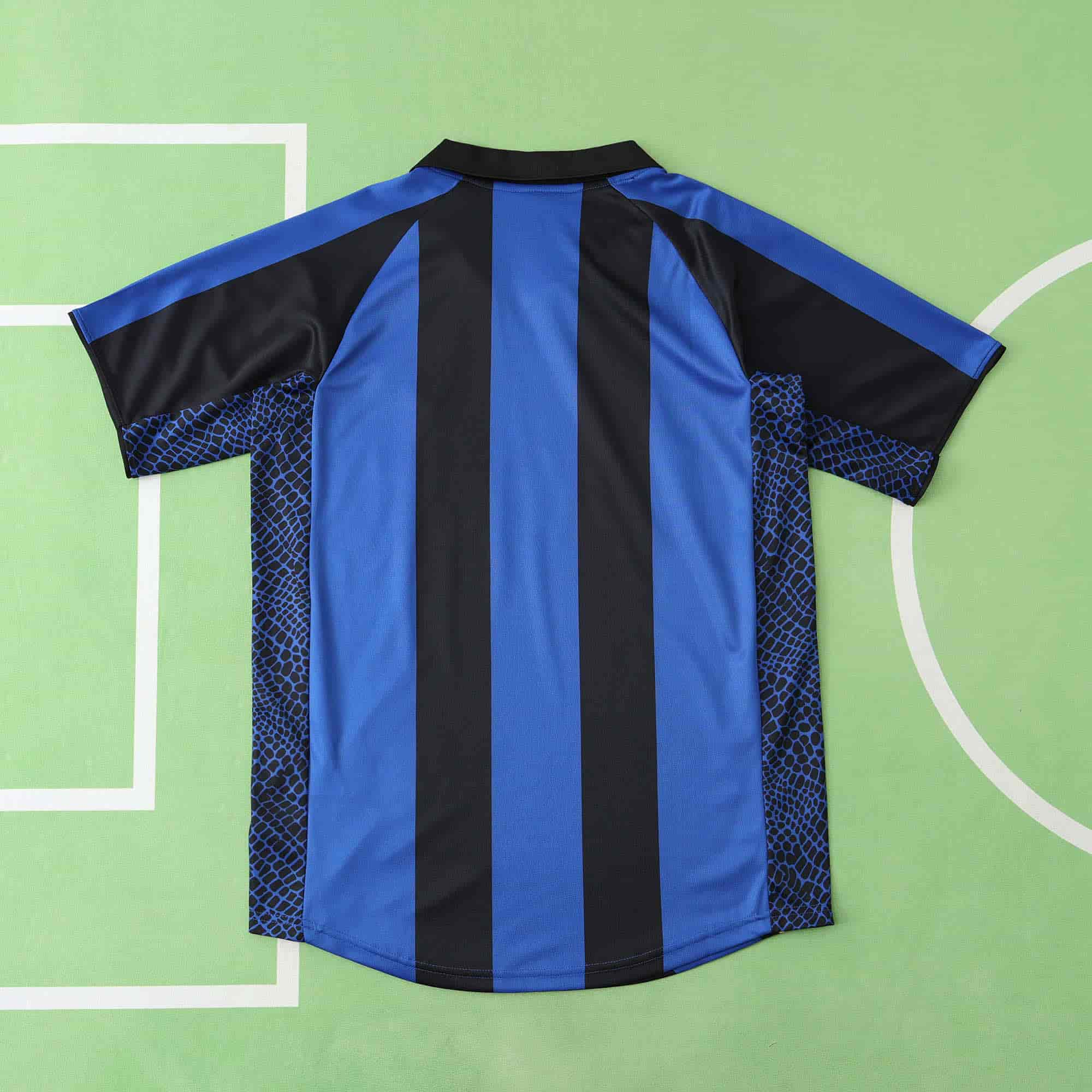 Inter Milan 01-02 Home Retro