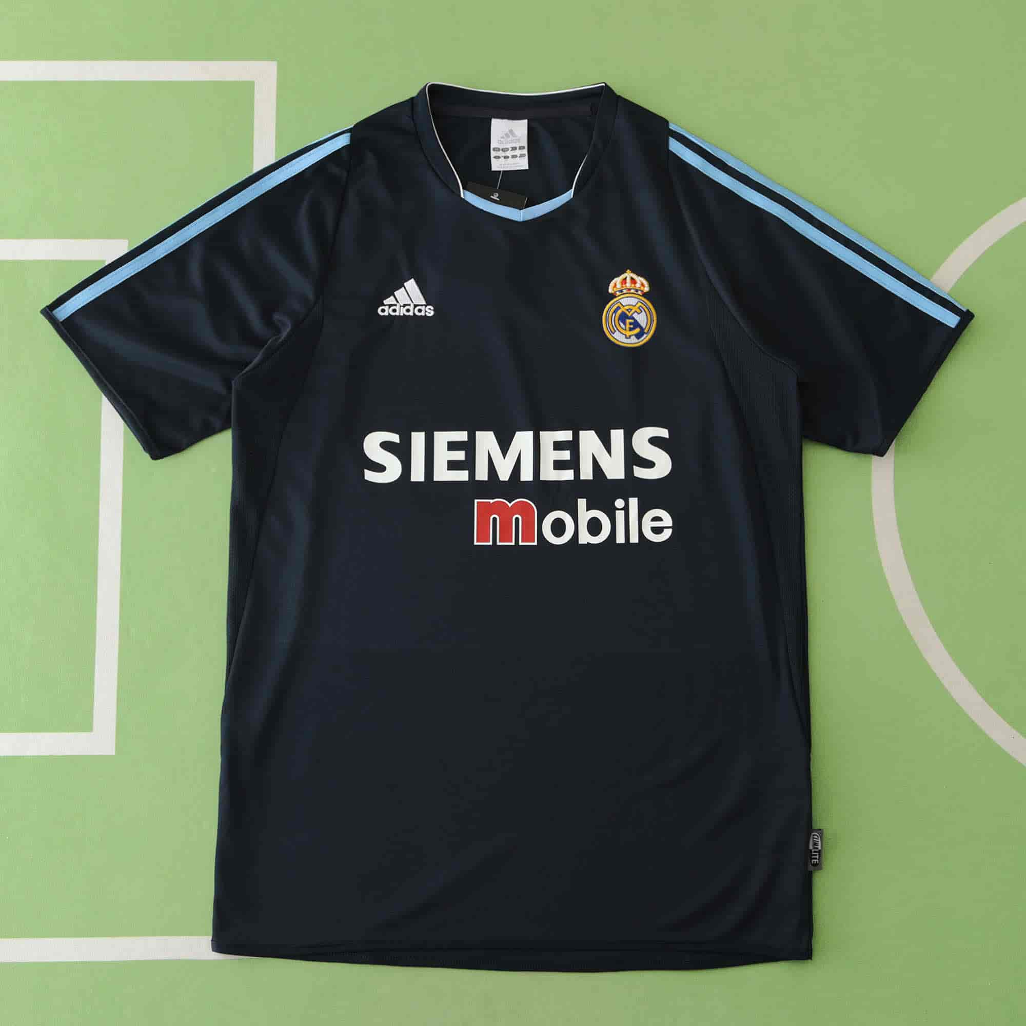 Real Madrid 03-04 Away Retro