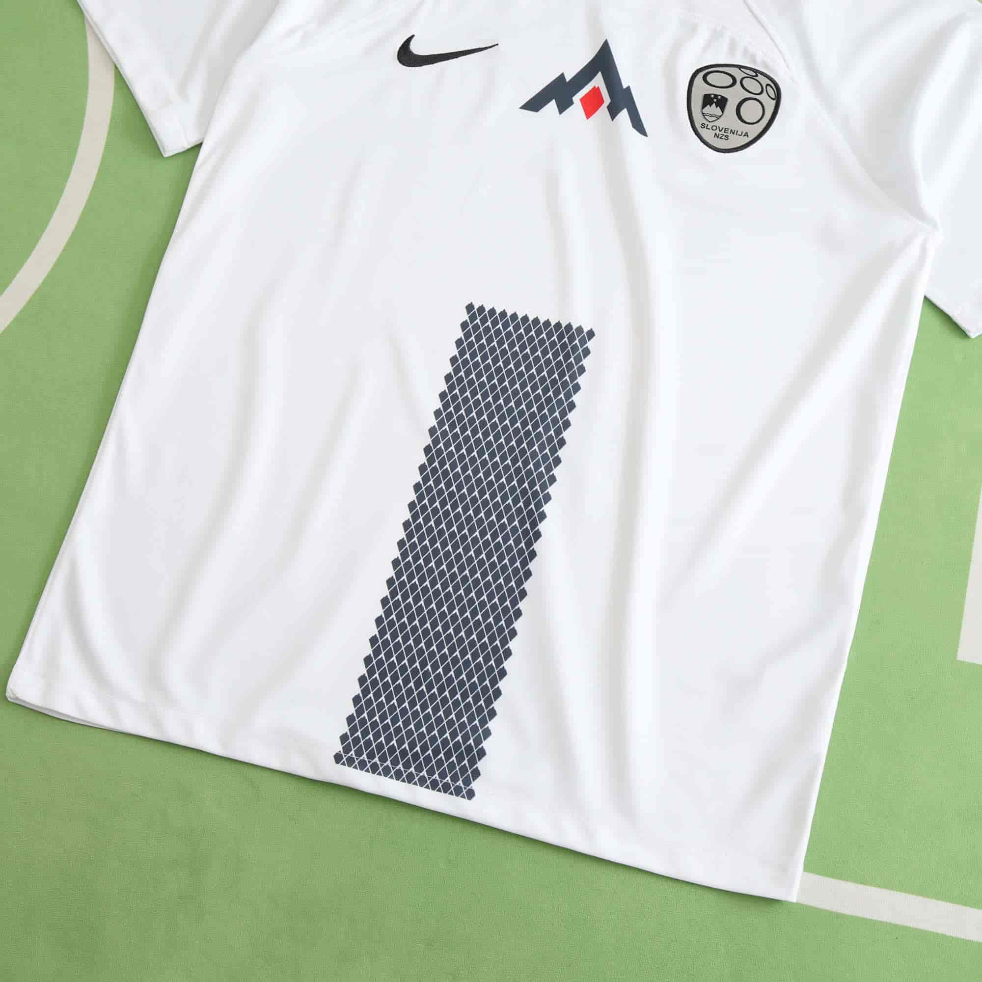 Slovenia 24-25 Away