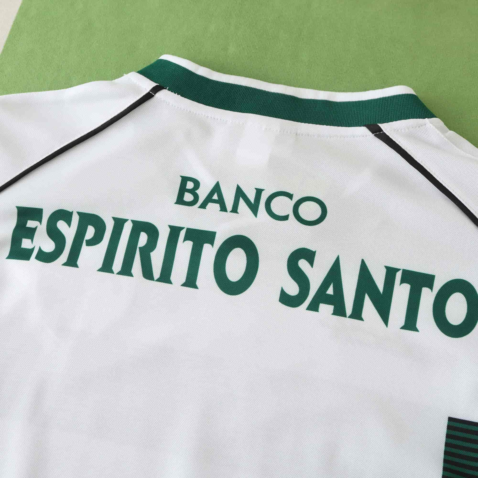 Sporting CP 01-02 Home Long Sleeved Retro