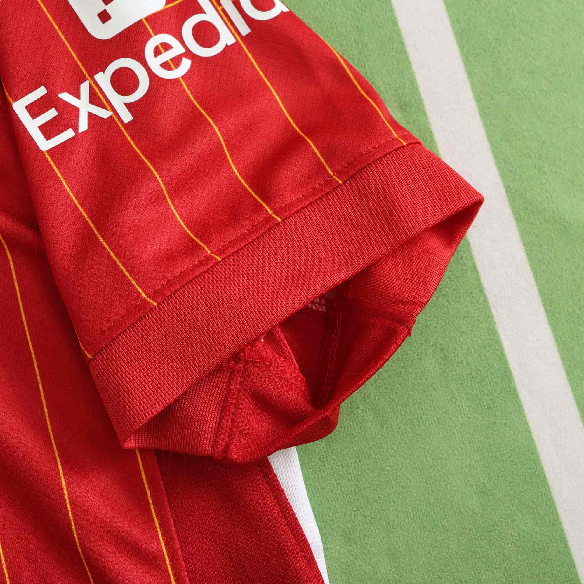 Liverpool 24-25 Home