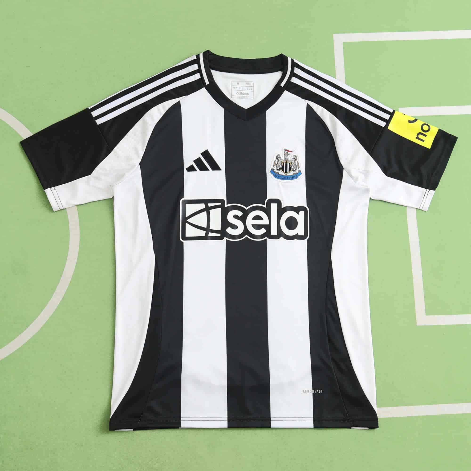 Newcastle United 24-25 Home