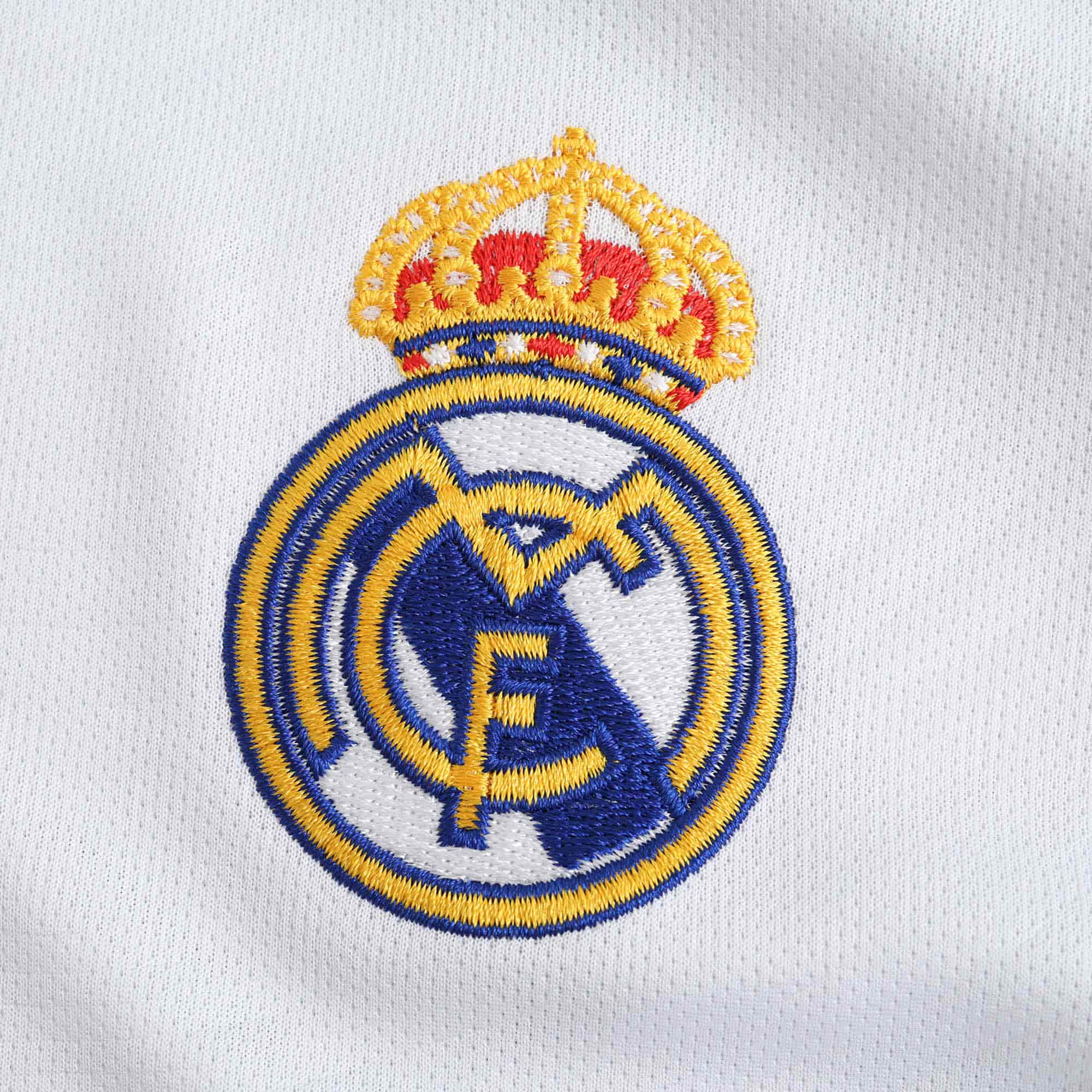 Real Madrid 21-22 Home