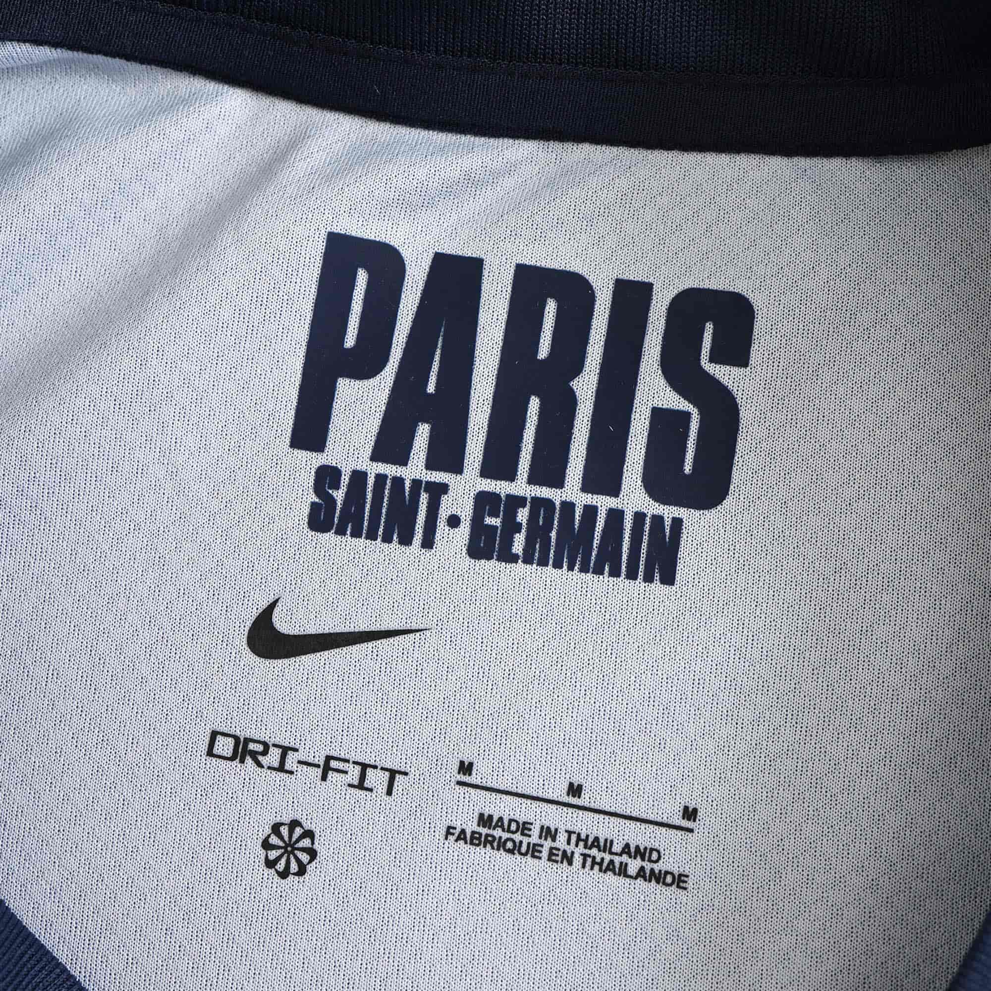 Paris Saint-Germain 24-25 Home