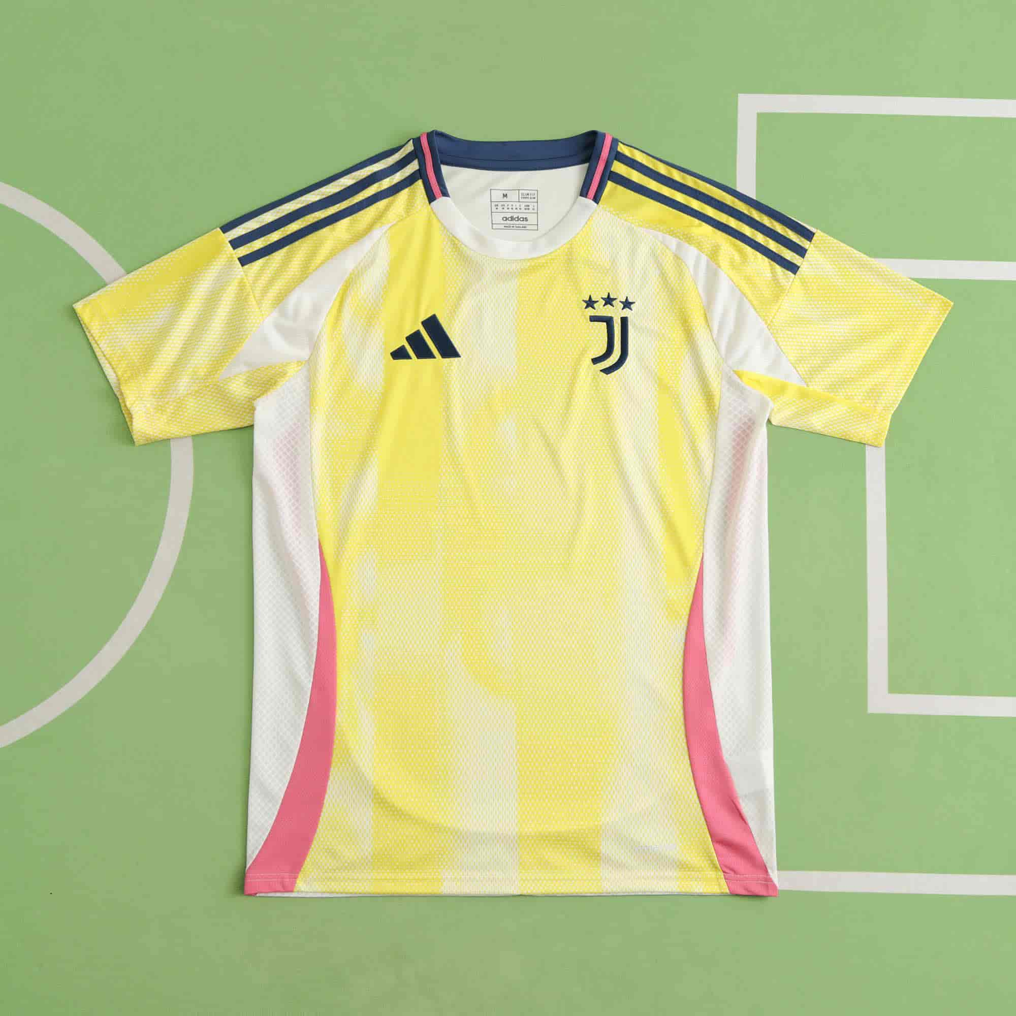 Juventus 24-25 Away