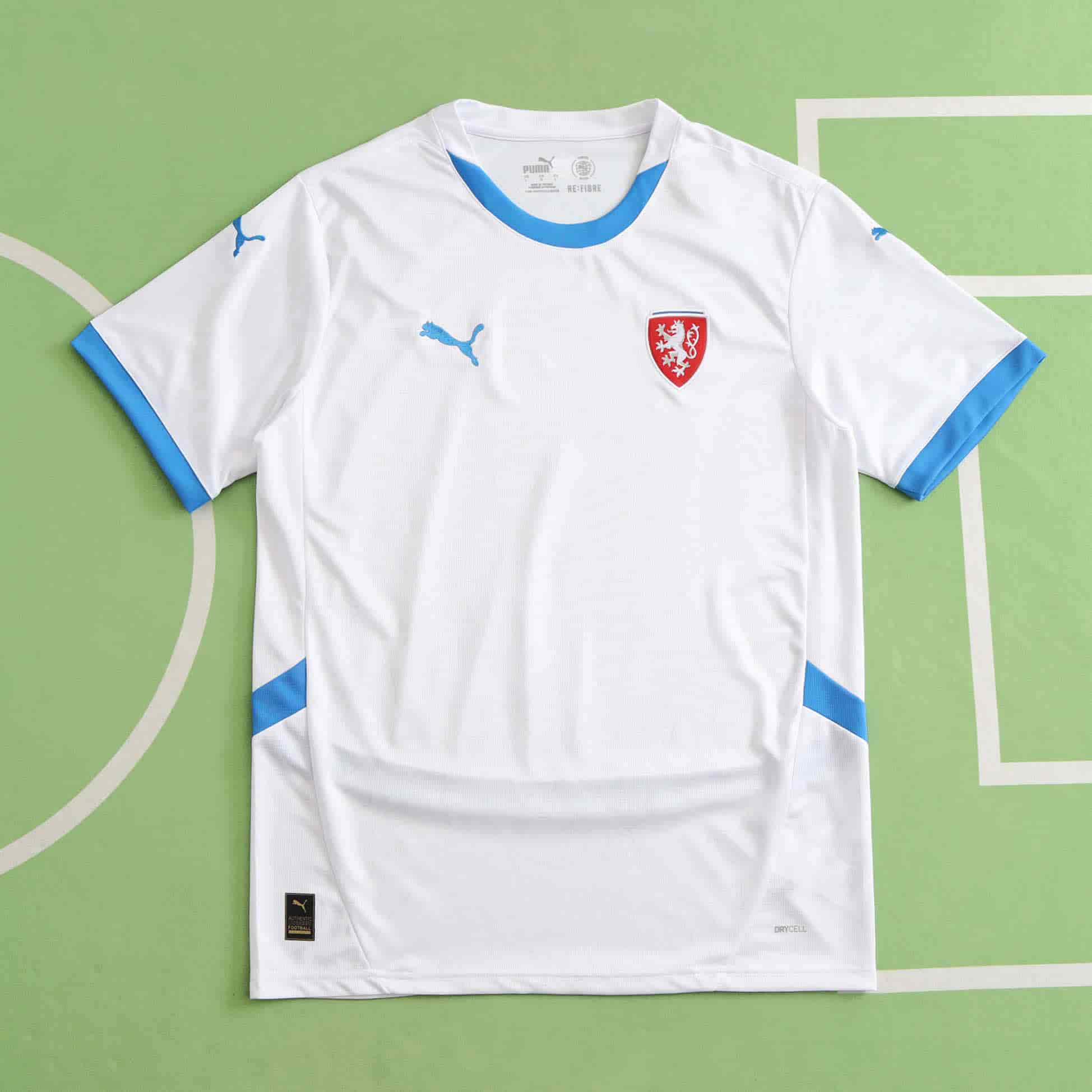 Czech Republic 24-25 Away