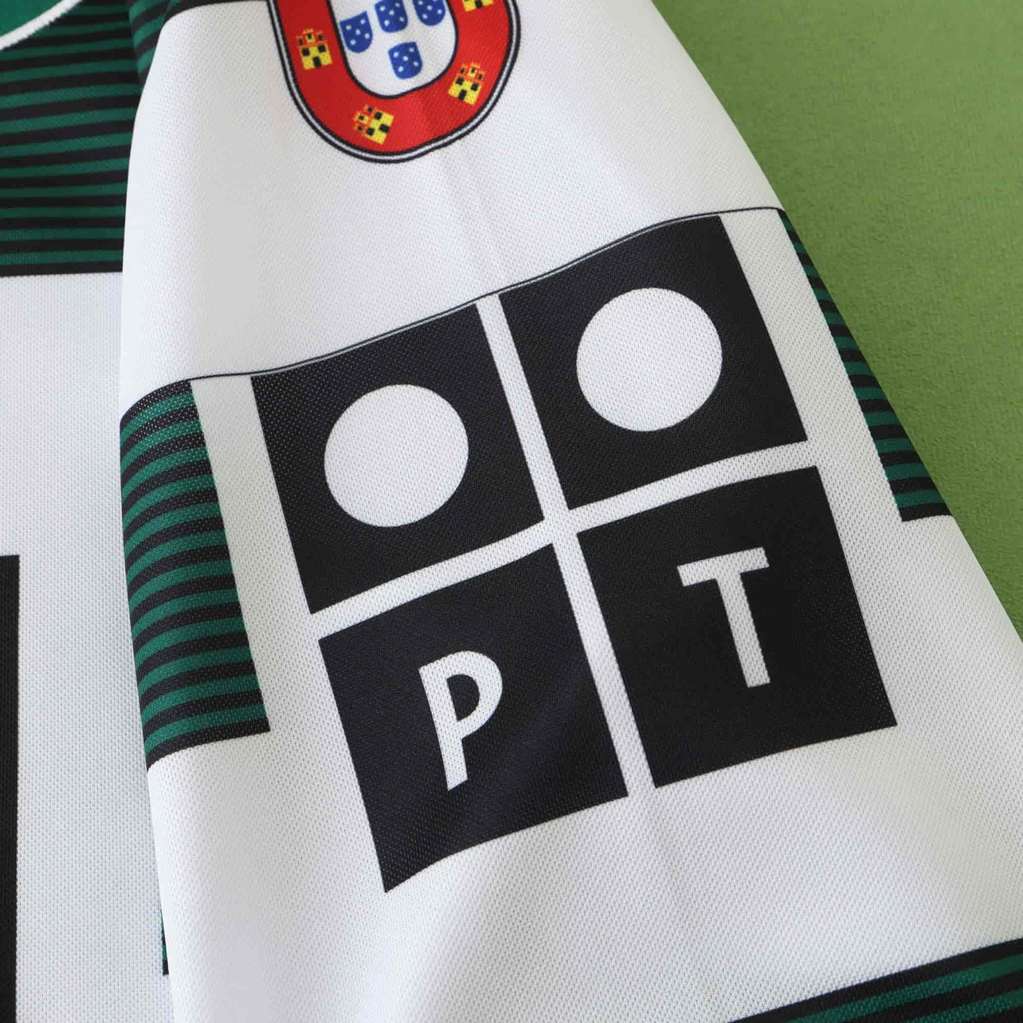 Sporting CP 01-02 Home Long Sleeved Retro