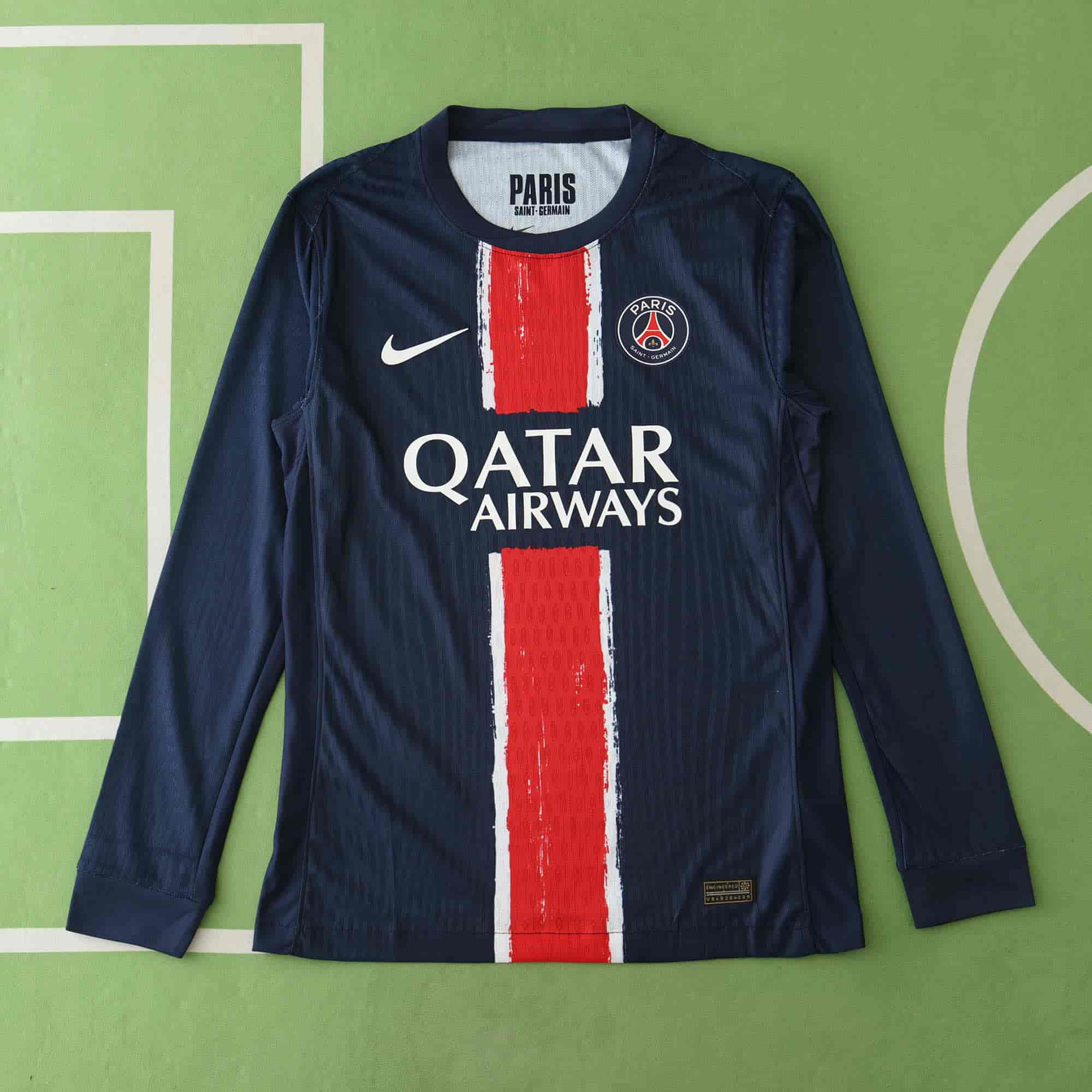 Paris Saint-Germain 24-25 Home Long Sleeved