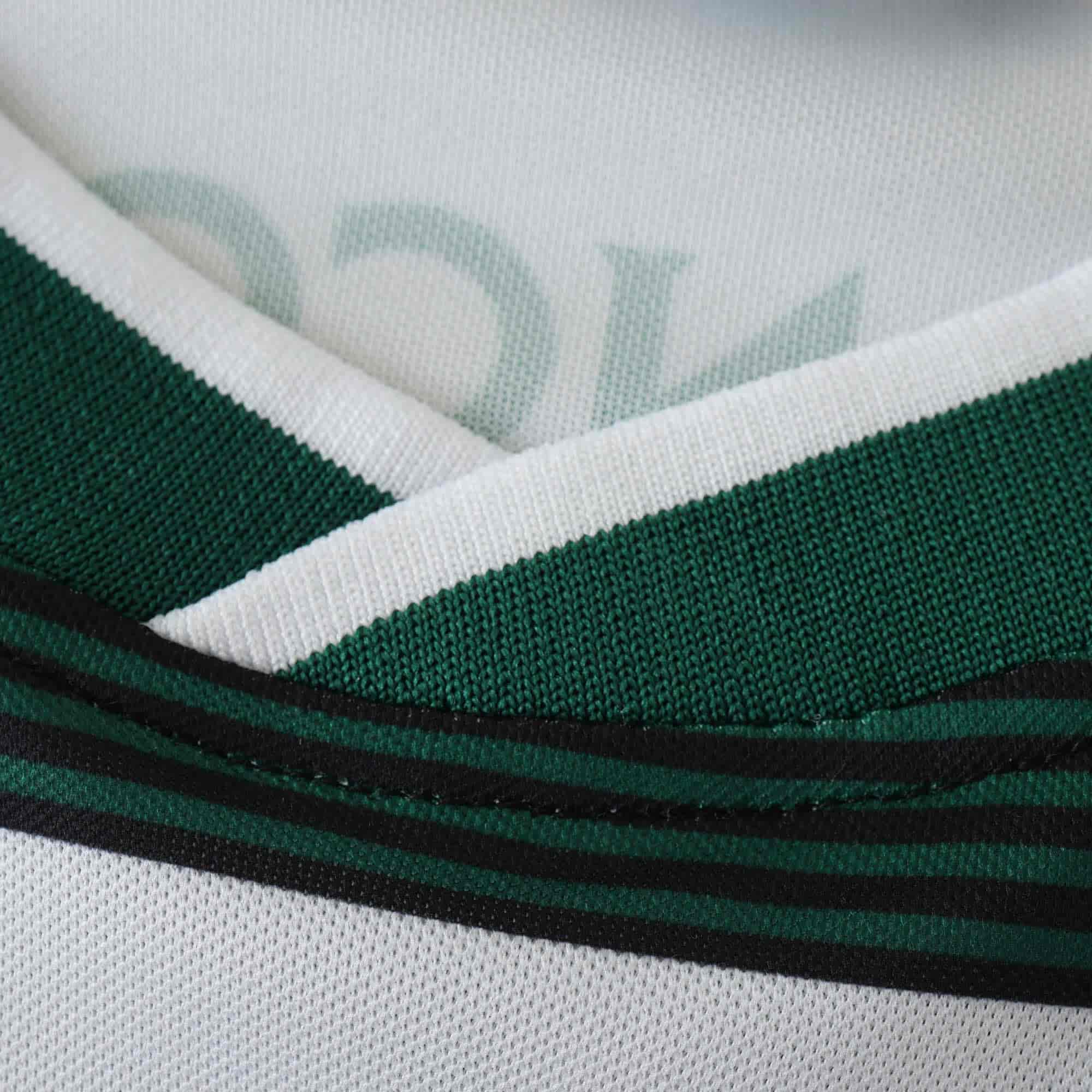 Sporting CP 01-02 Home Long Sleeved Retro